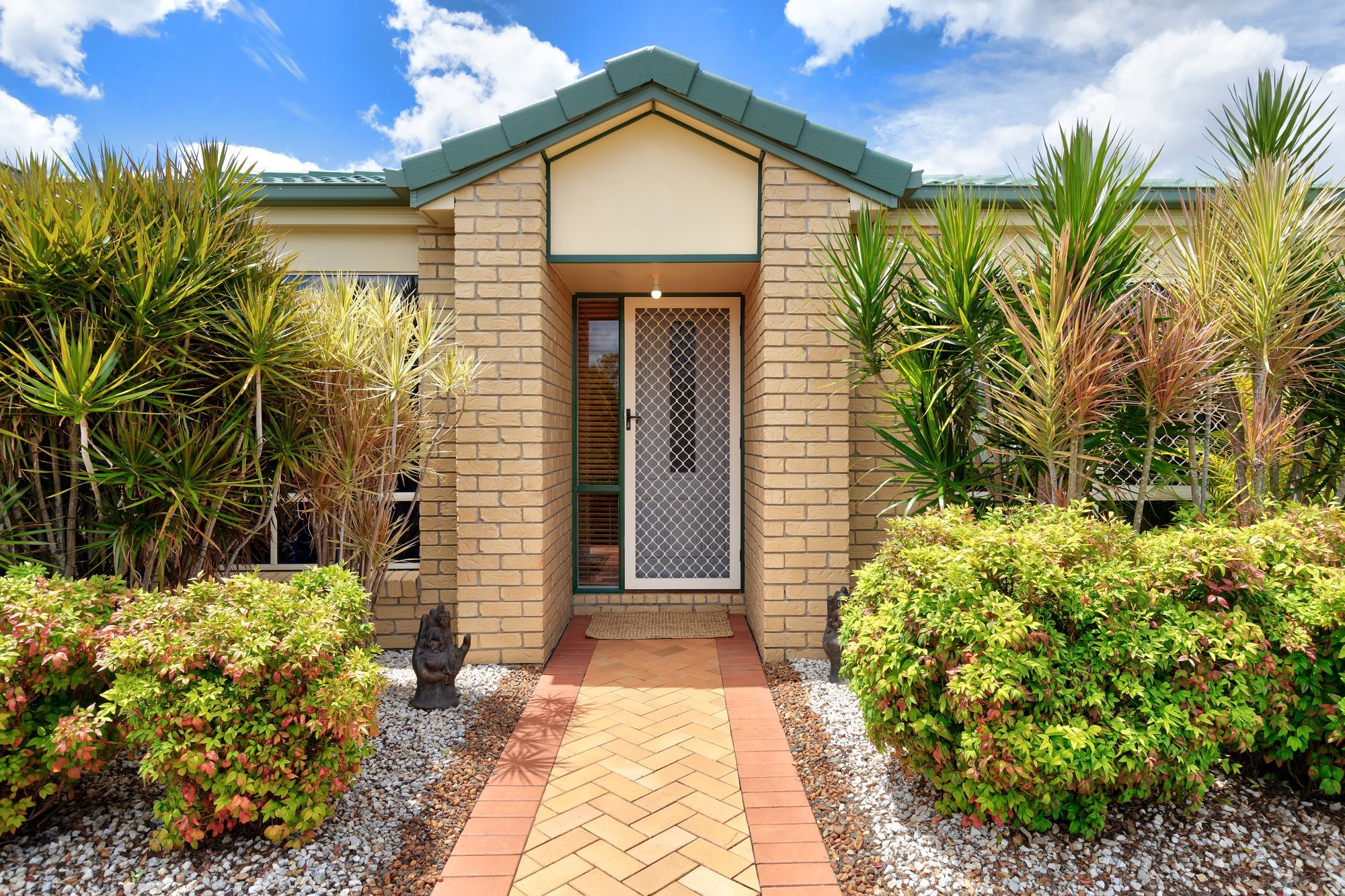 28 Oakview Street, Parkinson, QLD 4115