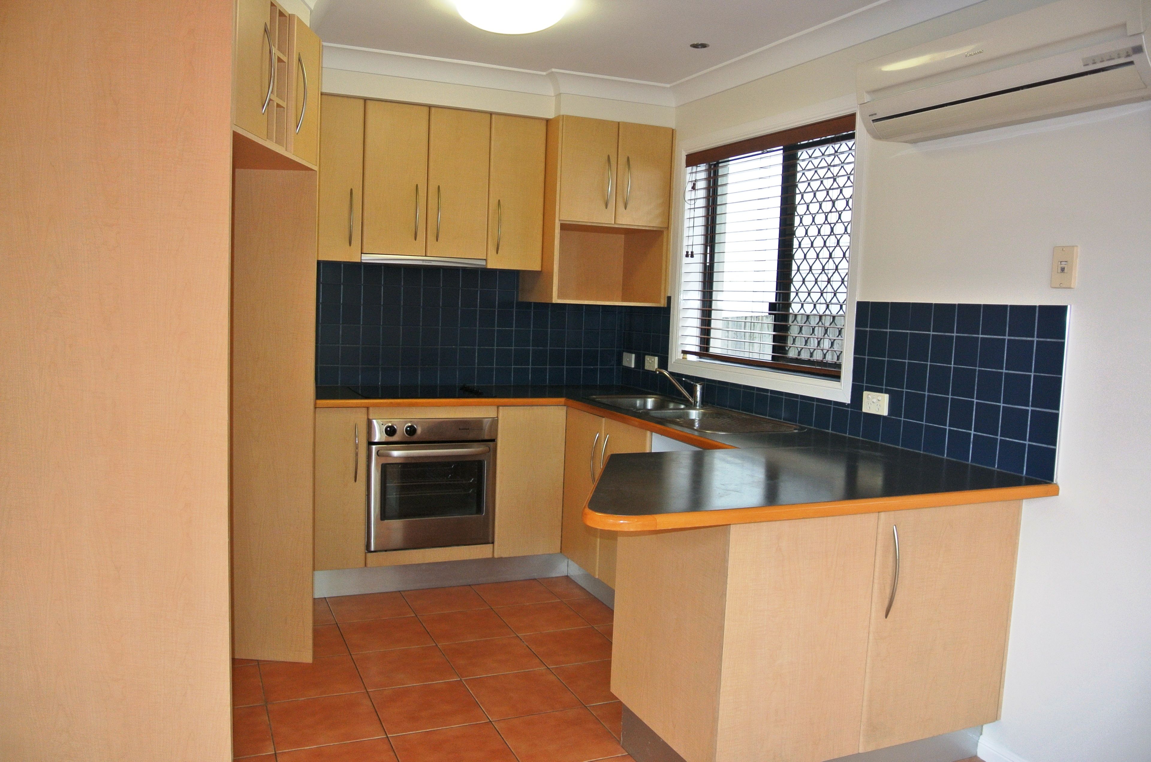 1/31 Dickenson Street, Carina, QLD 4152