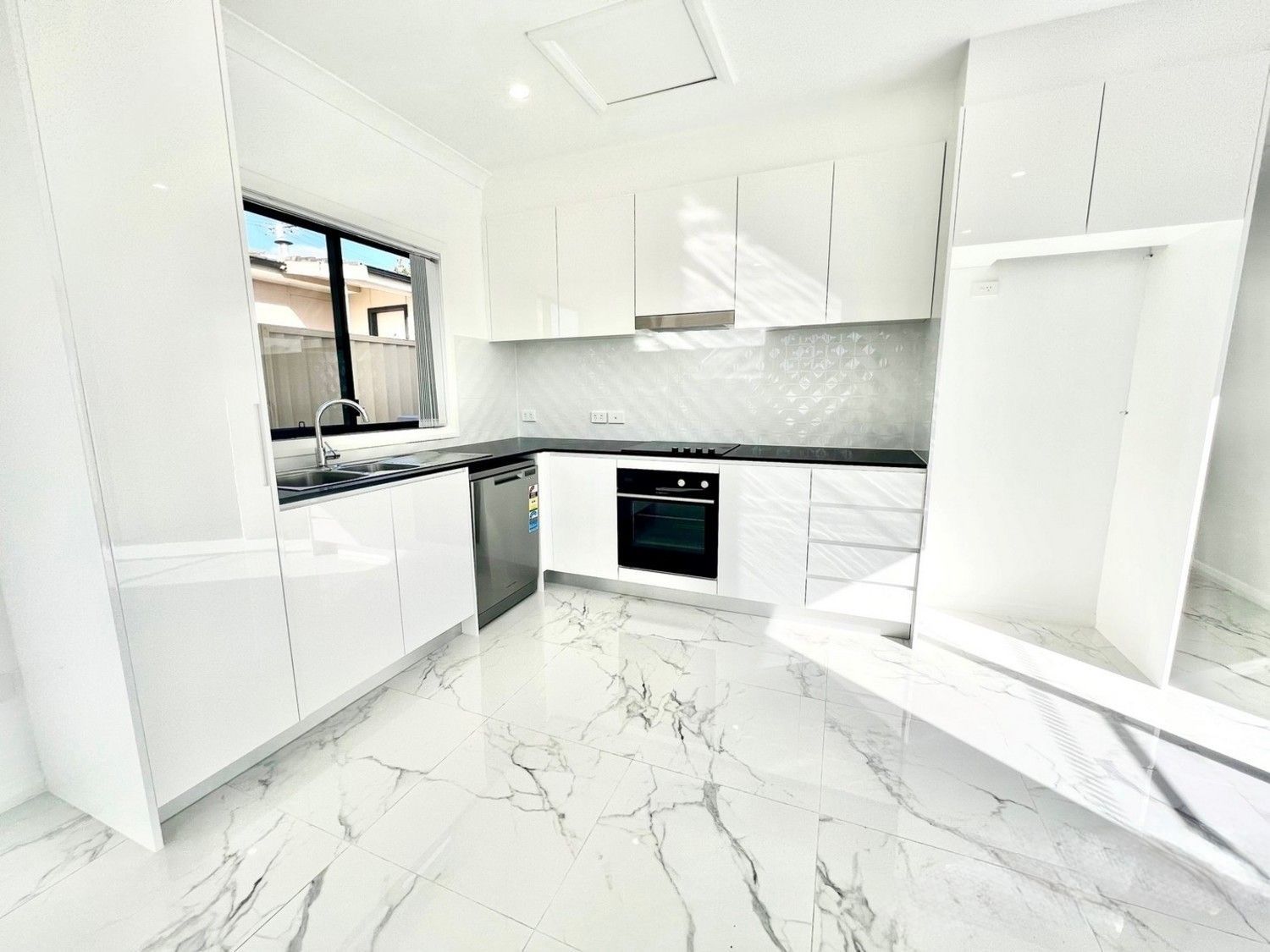 2 Nevada Avenue, Colyton, NSW