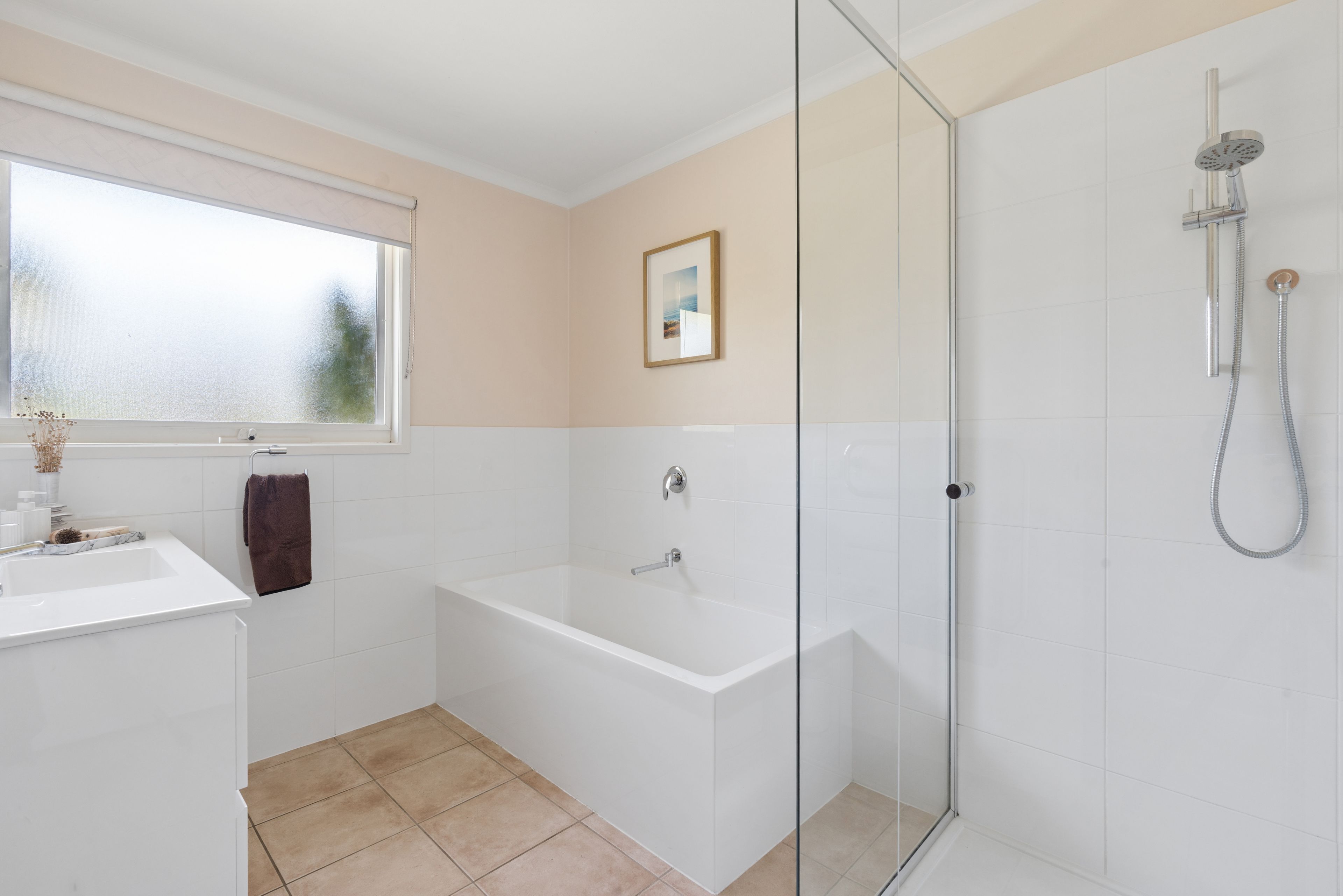 76 Lockhart Drive — photo 13 of 24