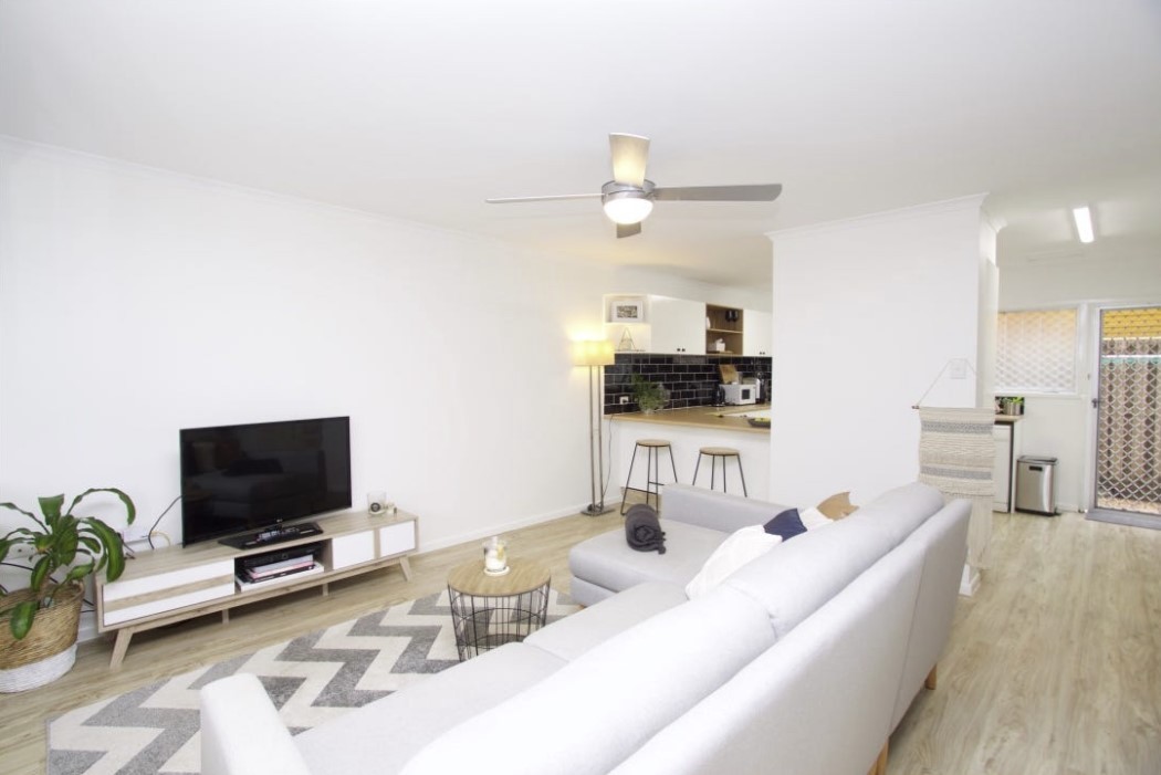 2/18 Oleander Avenue, Biggera Waters, QLD 4216