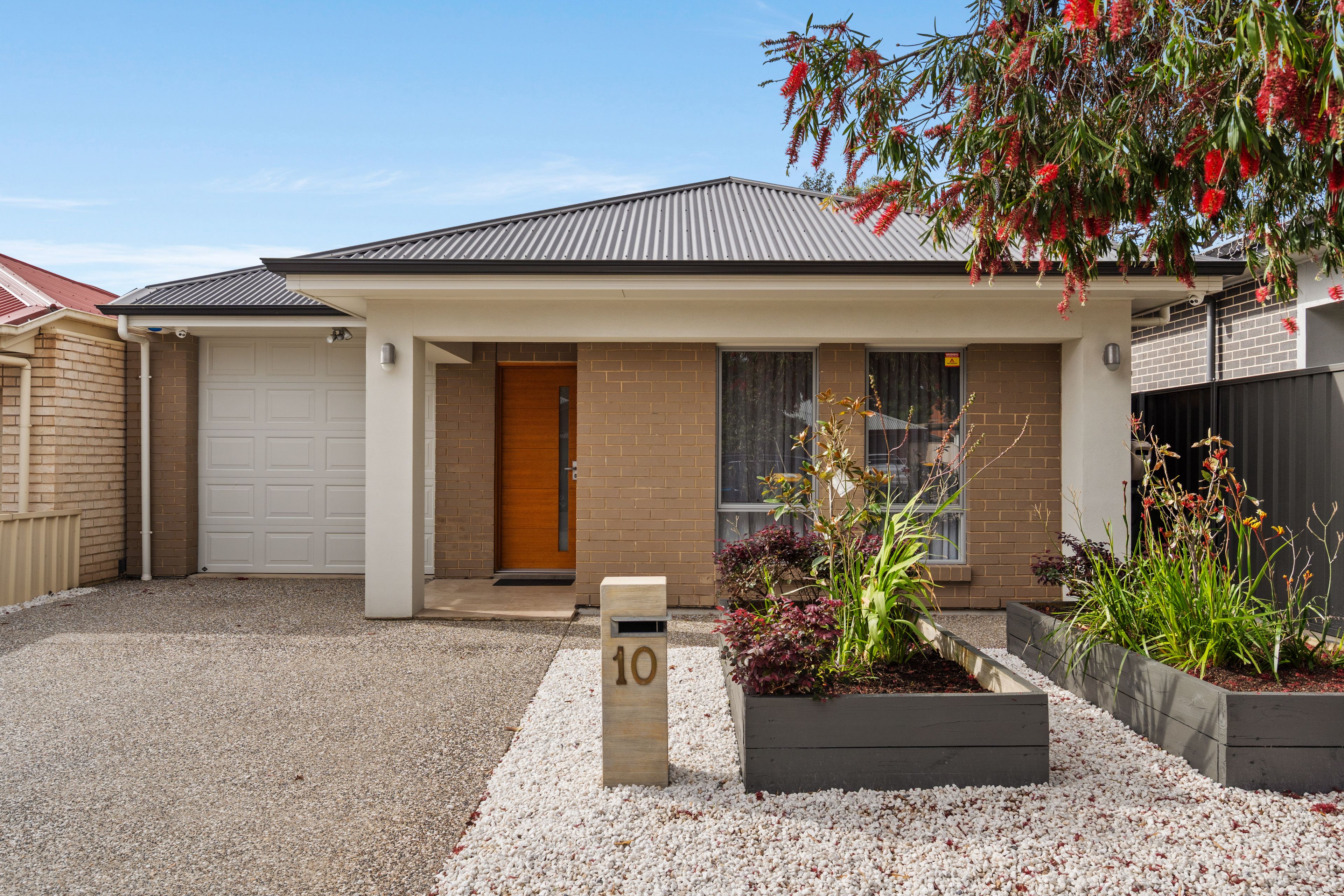 10 Colac Street — photo from Ray White Prospect