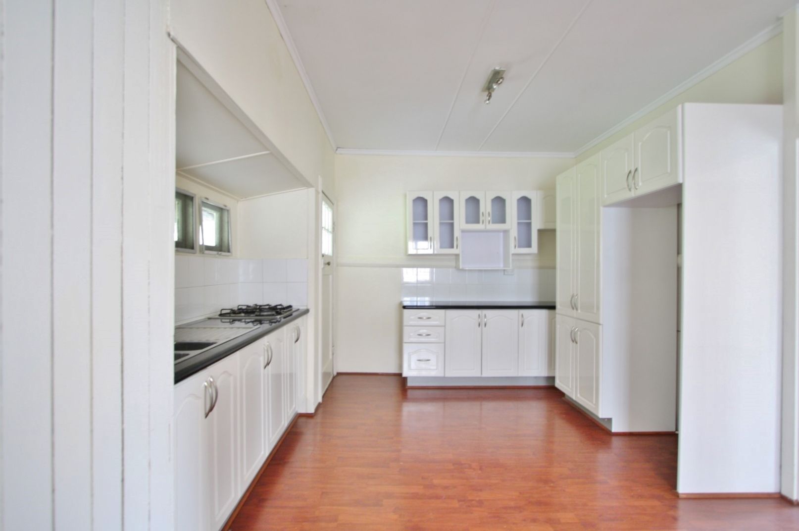12 Smith Street, Holland Park, QLD 4121