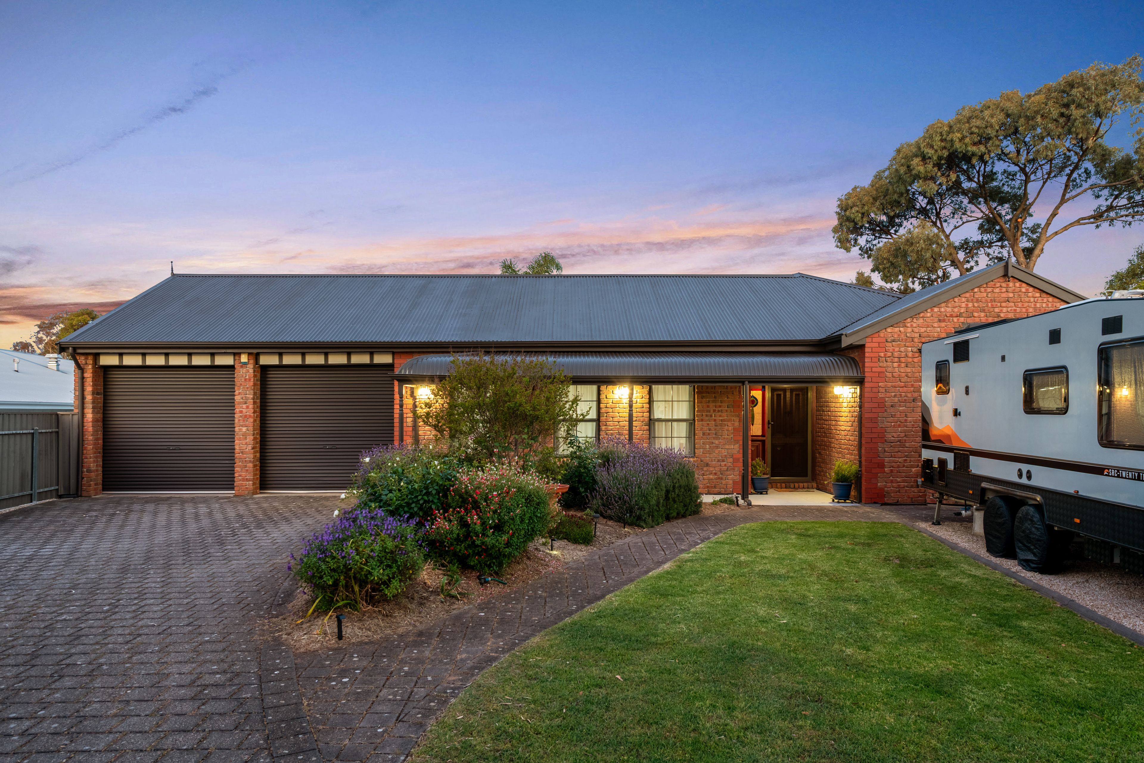 34 Verbena Court , Morphett Vale SA 5162