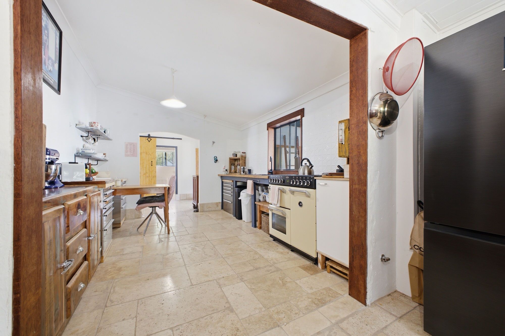 151 Chifley Road — photo 8 of 20