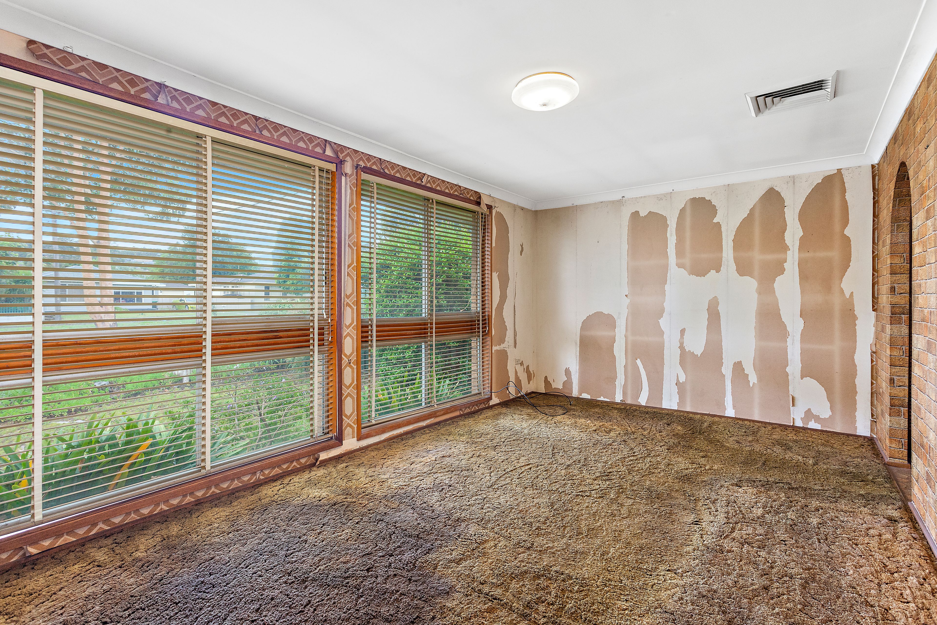 9 Central Avenue, Oak Flats, NSW 2529