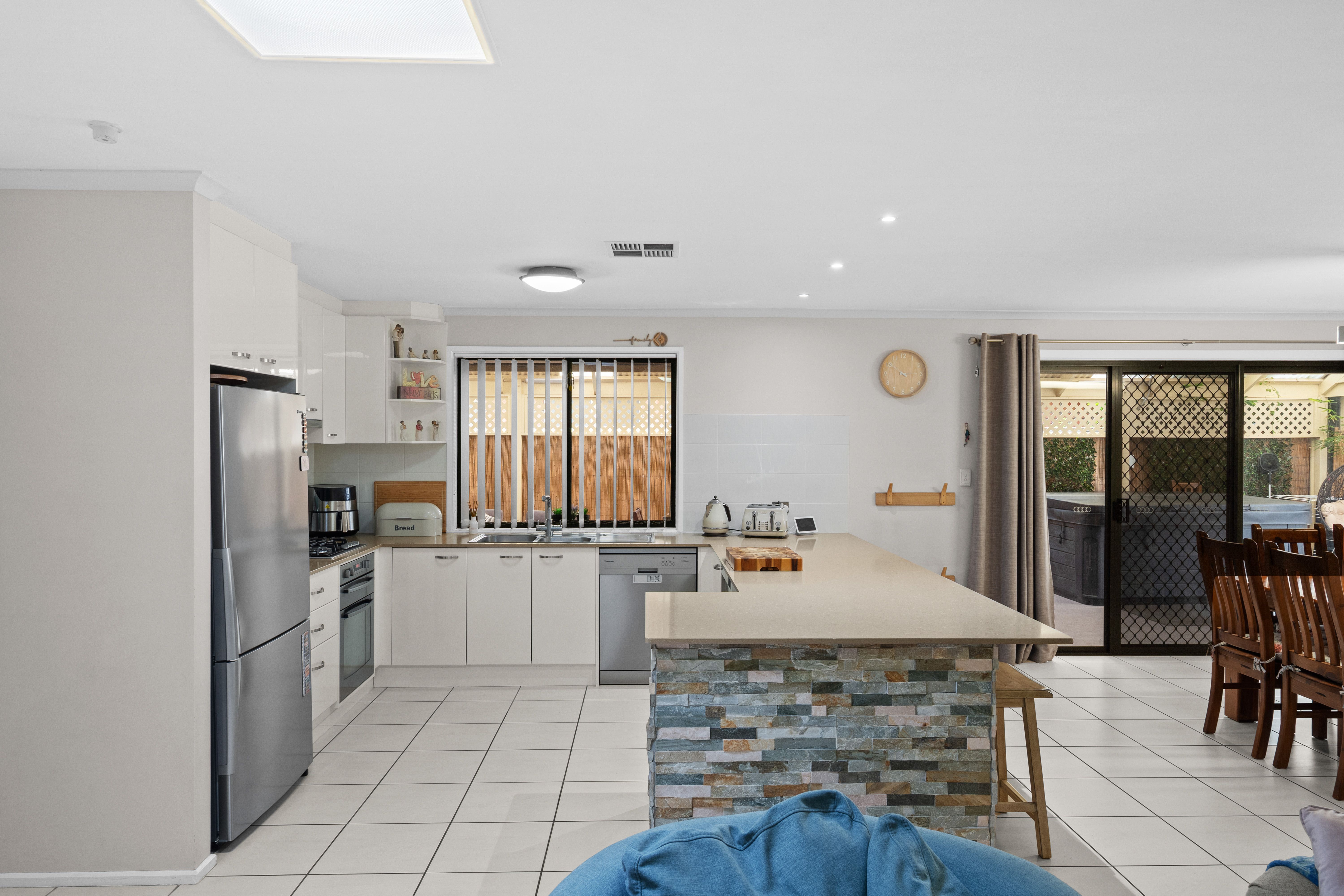 11 Minorca Court — photo 8 of 24