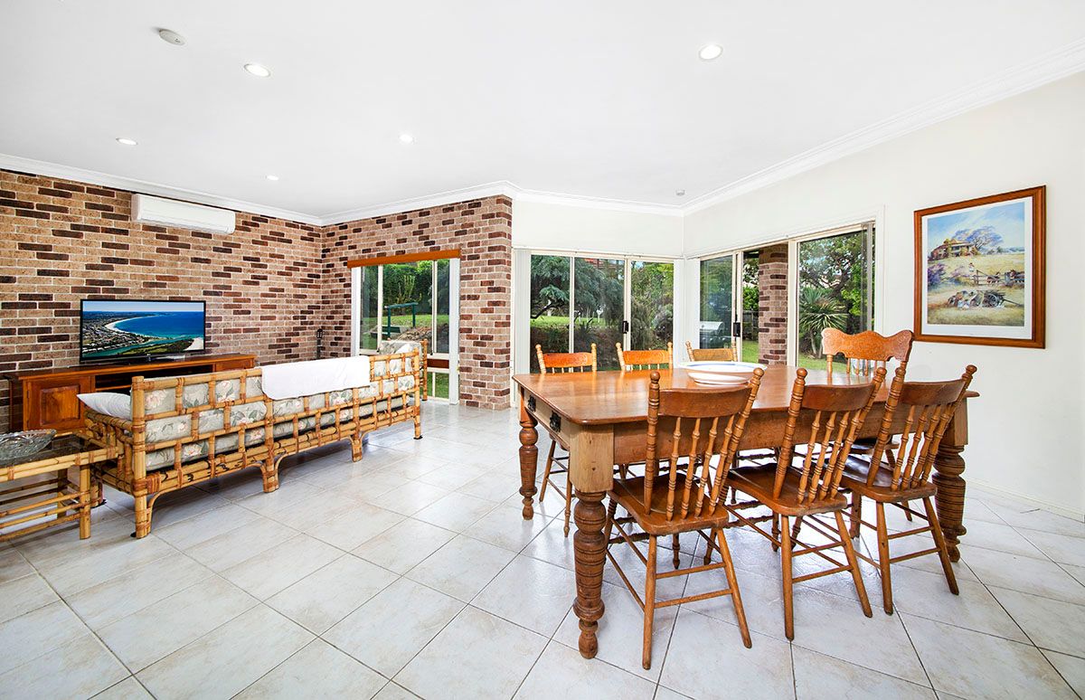 8 Harlech Close, Menai, NSW 2234