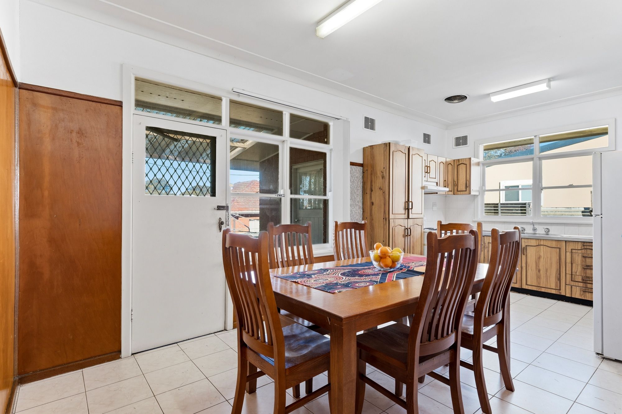 298 Great Western Highway — photo 3 of 9