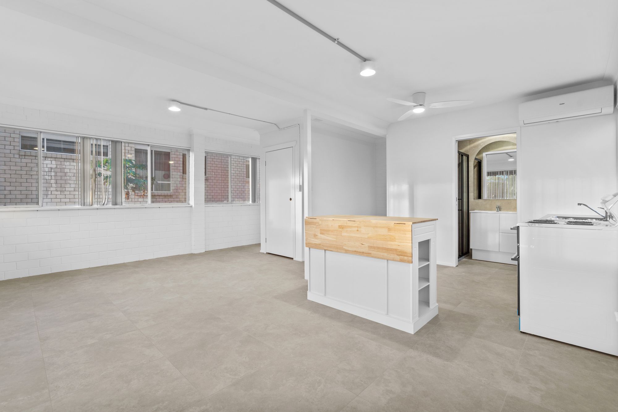 3/52 Paradise Island, Surfers Paradise, QLD 4217