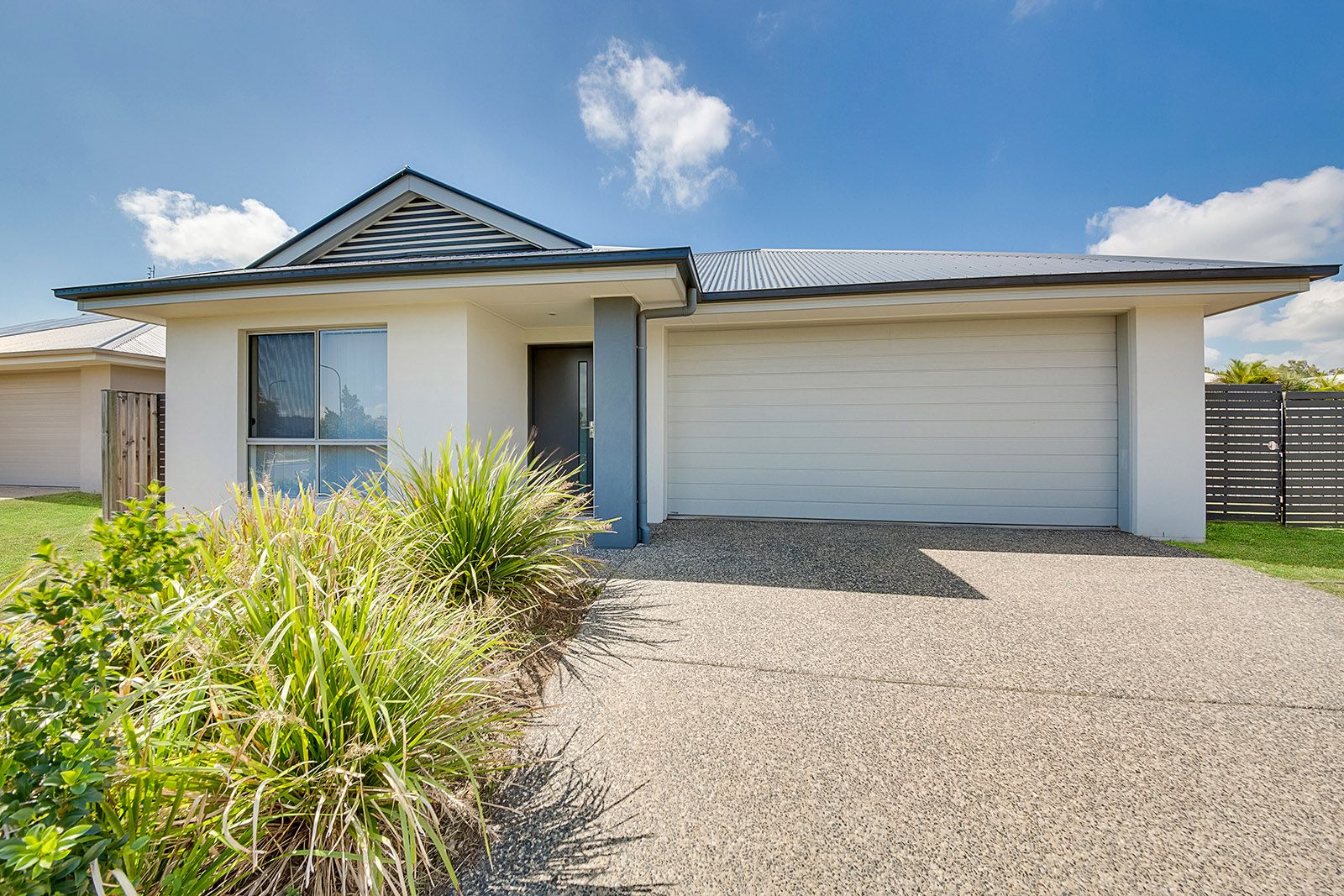 11 Koolivoo Parade, Boyne Island, QLD 4680