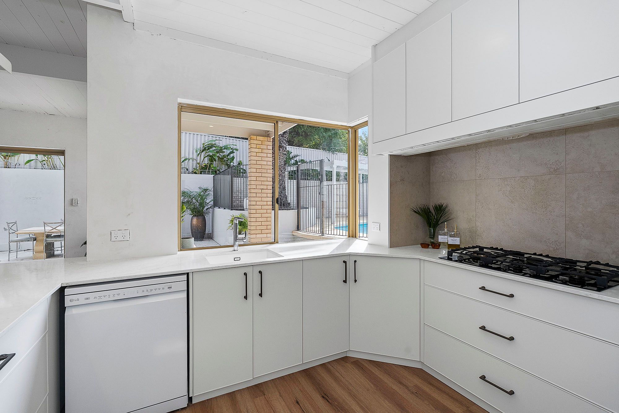 29B Lawley Street — photo 7 of 30