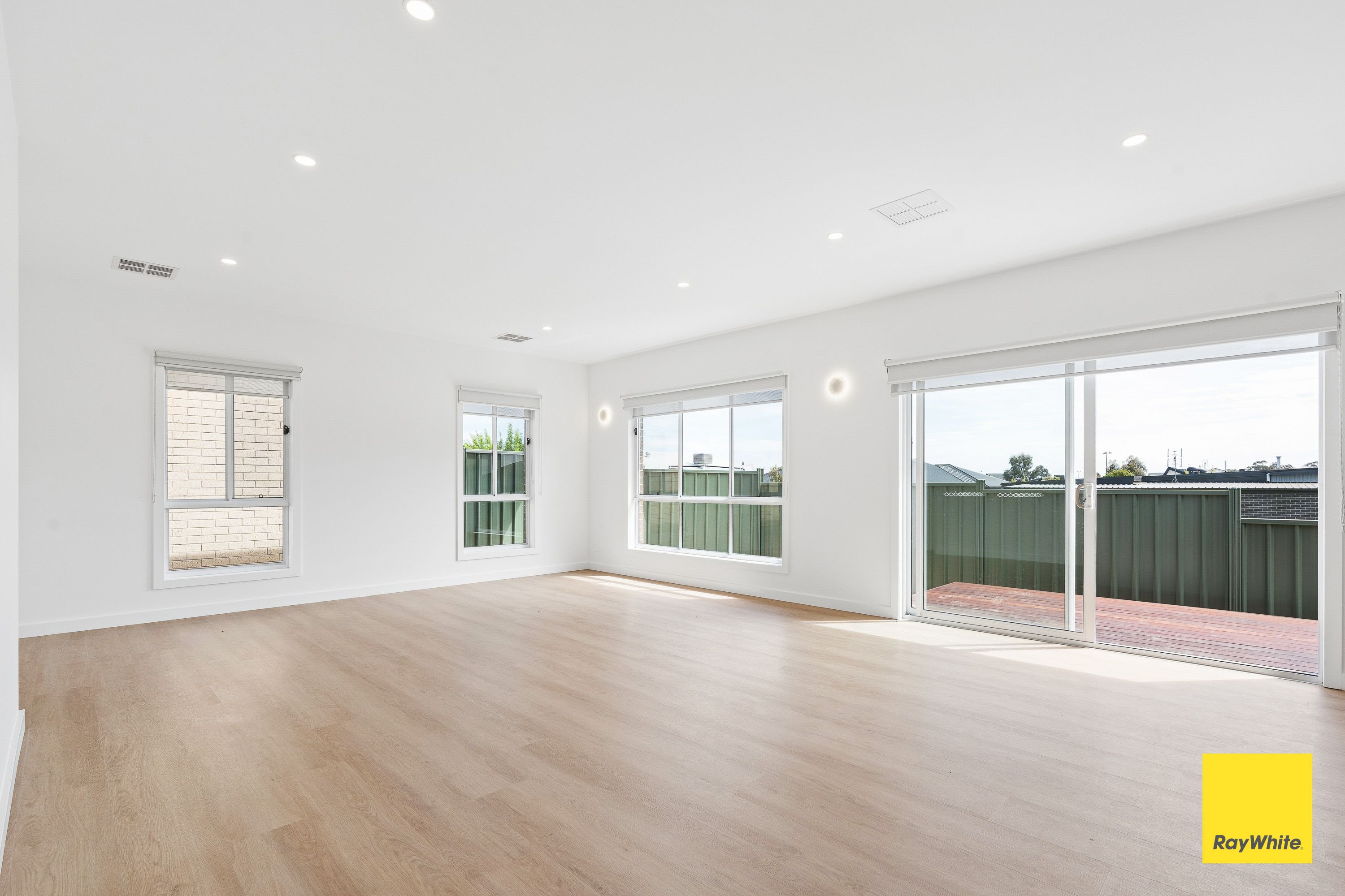 1/10 Amara Way — photo 6 of 18
