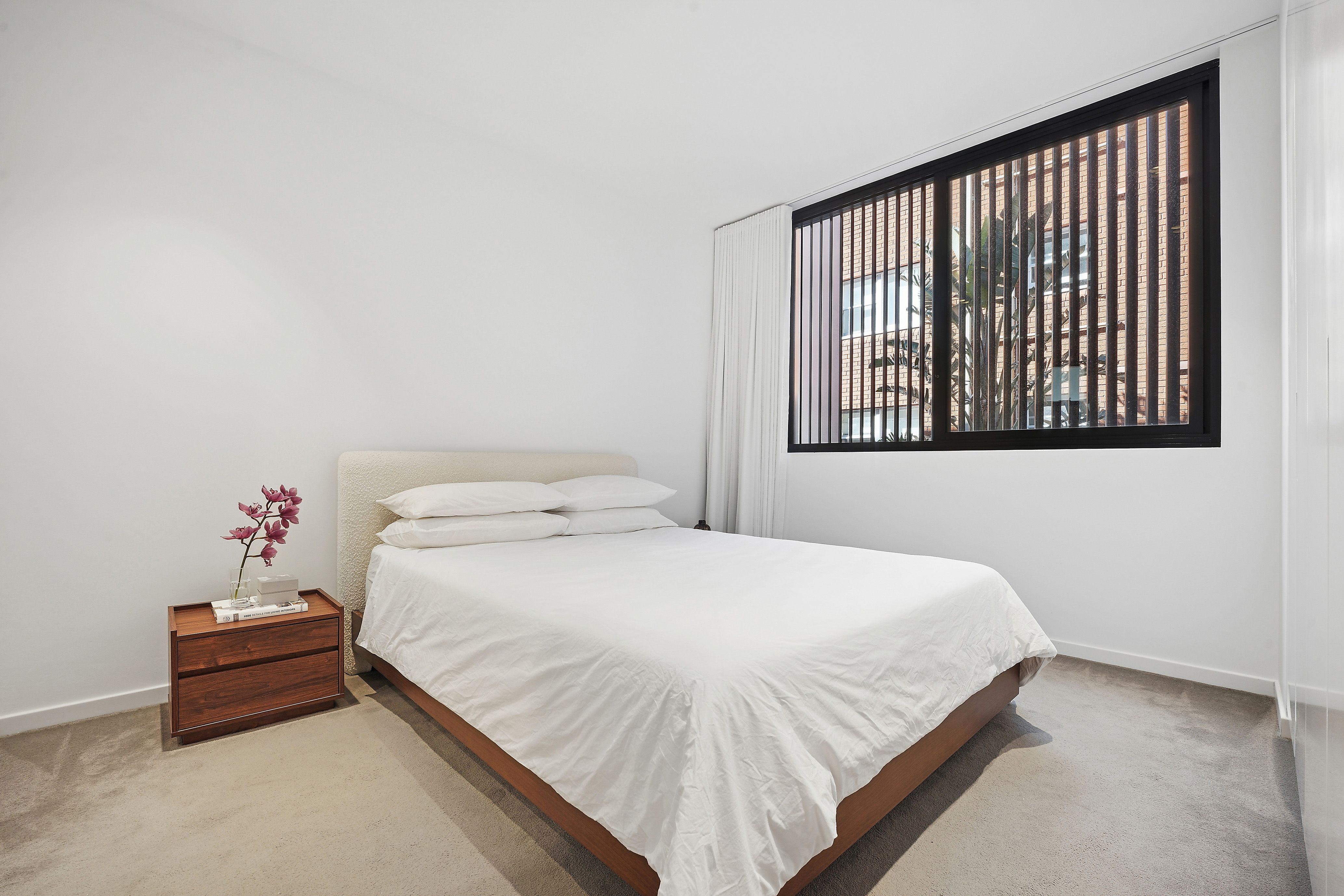 5/6-8 Diamond Bay Road — photo 4 of 10