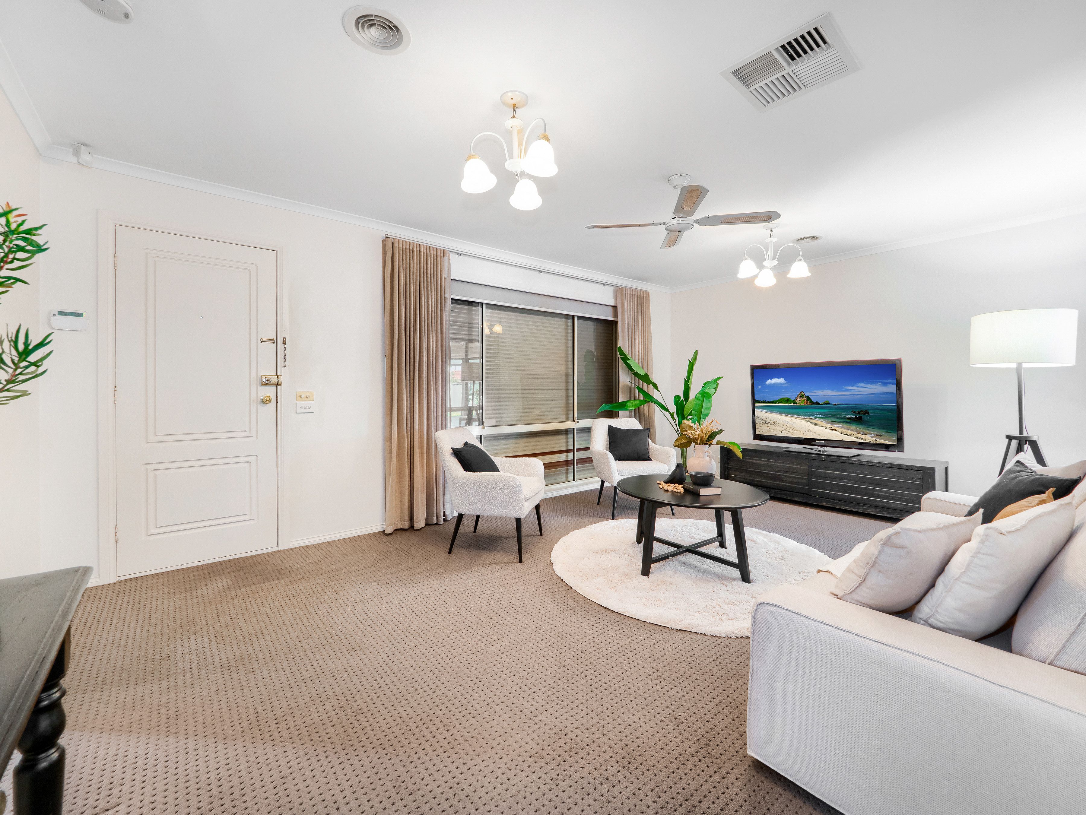 6 Gatwick Court — photo 12 of 29