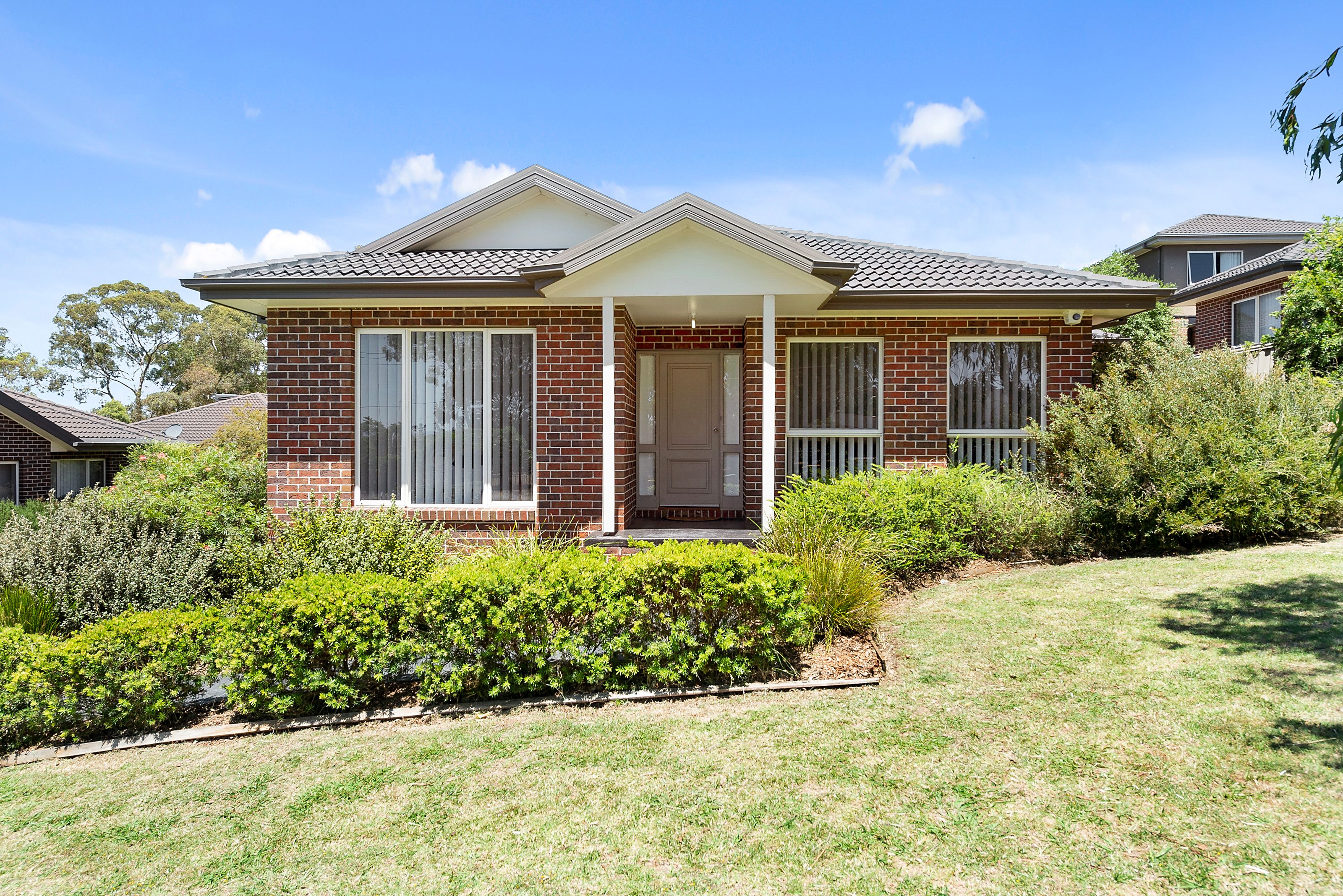 2 JESSICA PARK Drive, Lilydale VIC 3140