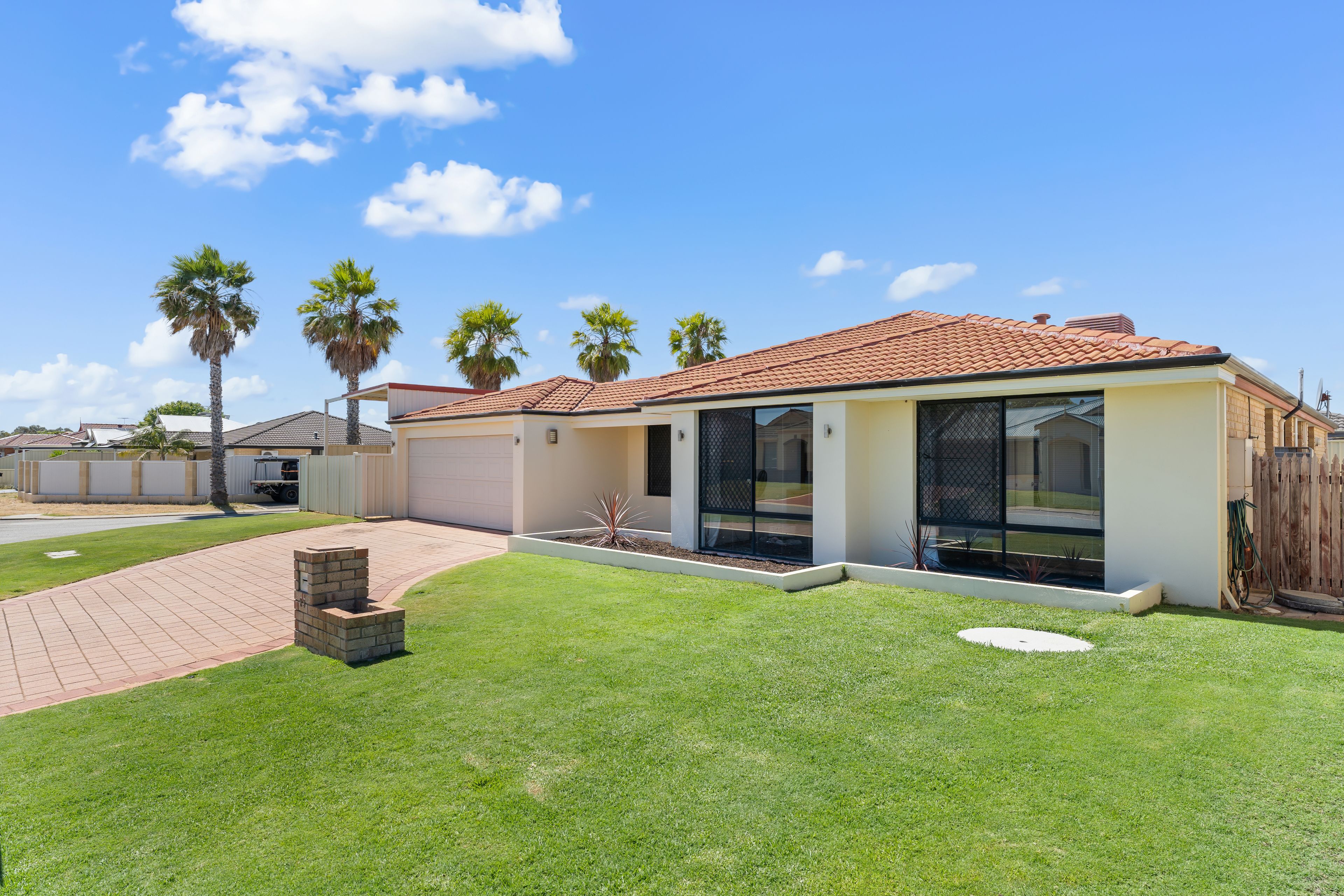 23 Shoalhaven Place, Waikiki, WA 6169