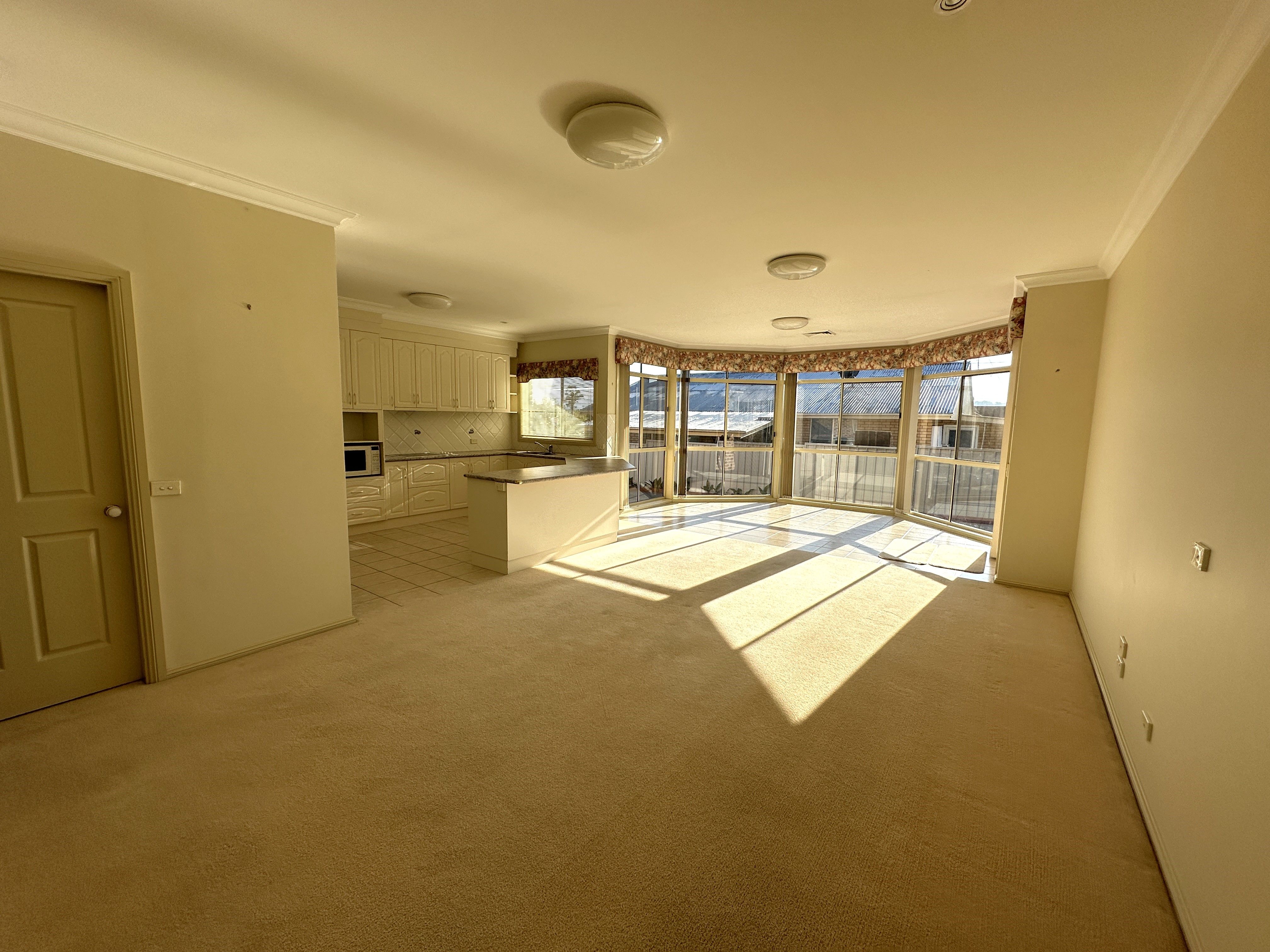 24 Howick Street — photo 5 of 17