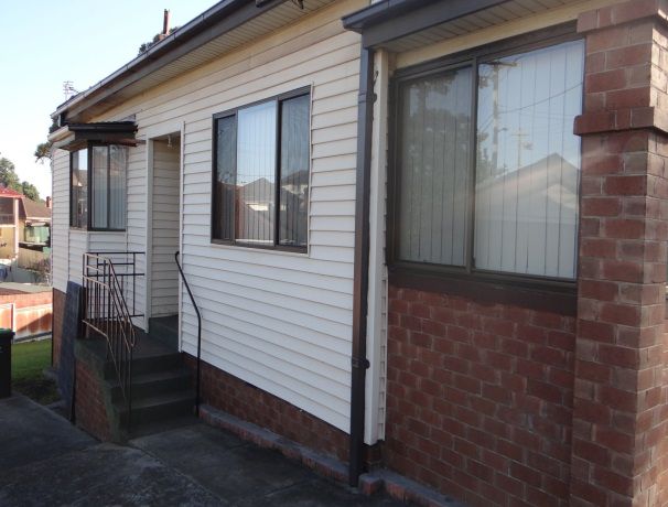 2 Oxlade Street, Warrawong, NSW 2502