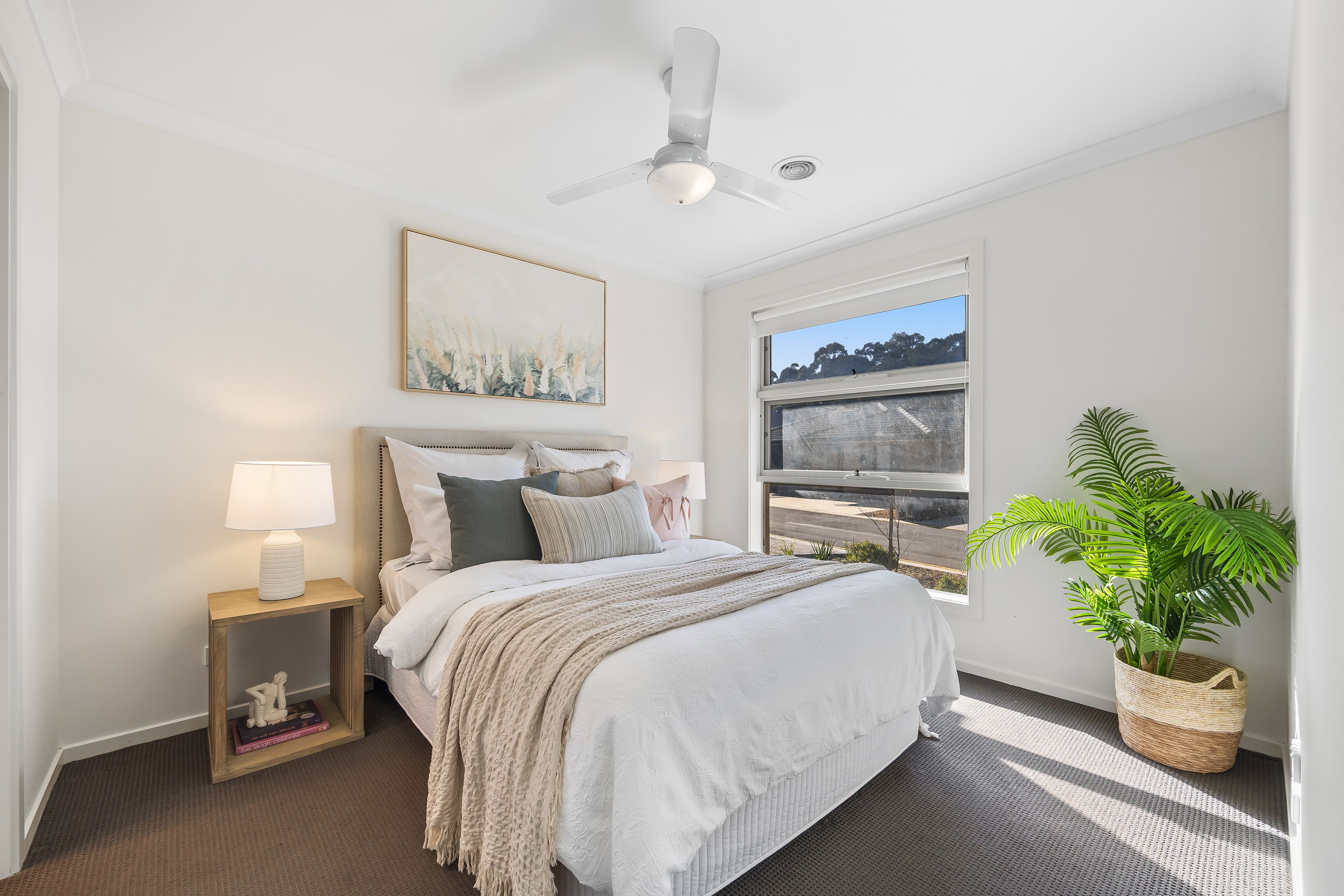 14 Fairy Wren Circuit, Mount Clear, VIC 3350