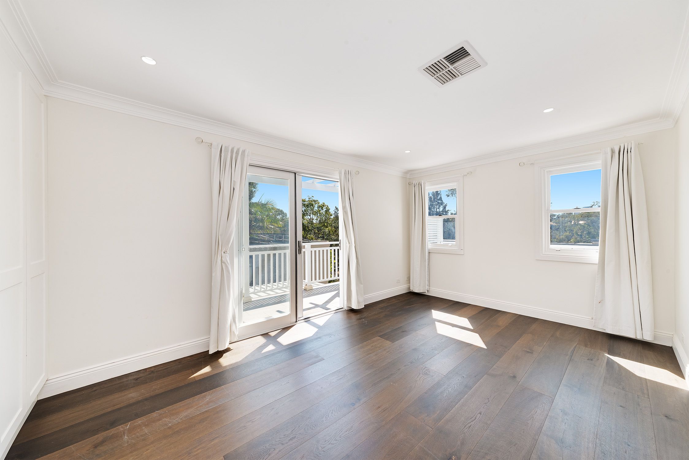 38 Thames Street — photo 7 of 12