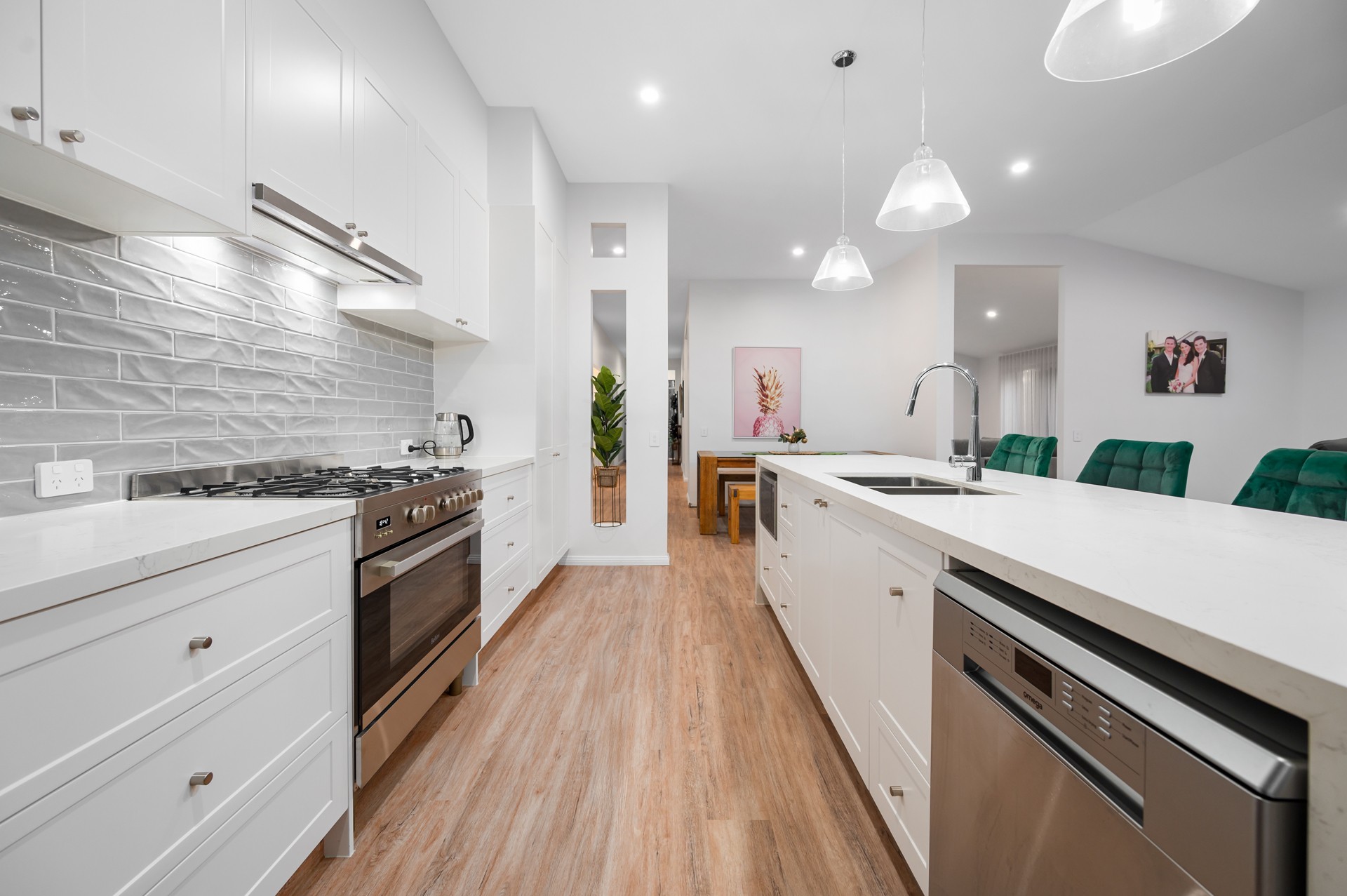 8 Cadence Lane, Coomera Waters, QLD 4209