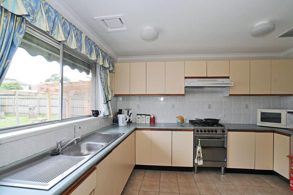 14 Kingston Street, Ferntree Gully, VIC 3156