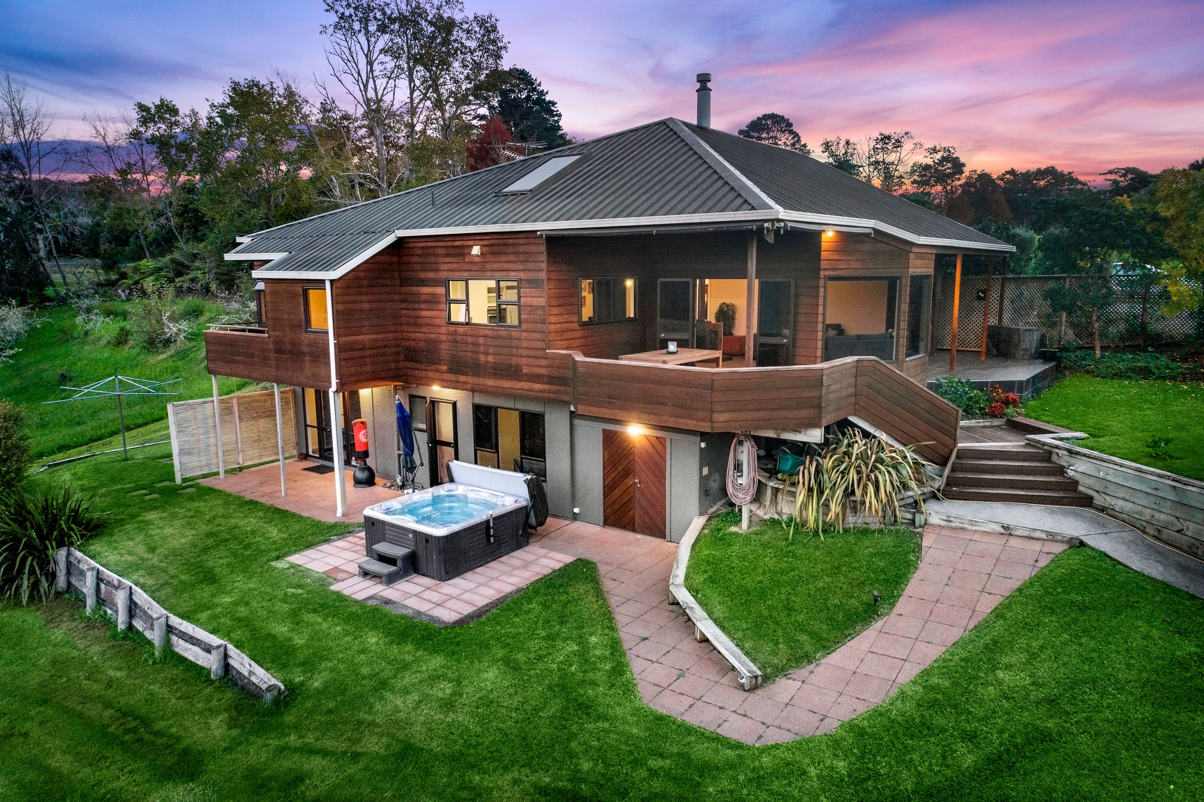 102 Shaw Road, Oratia, Waitakere City