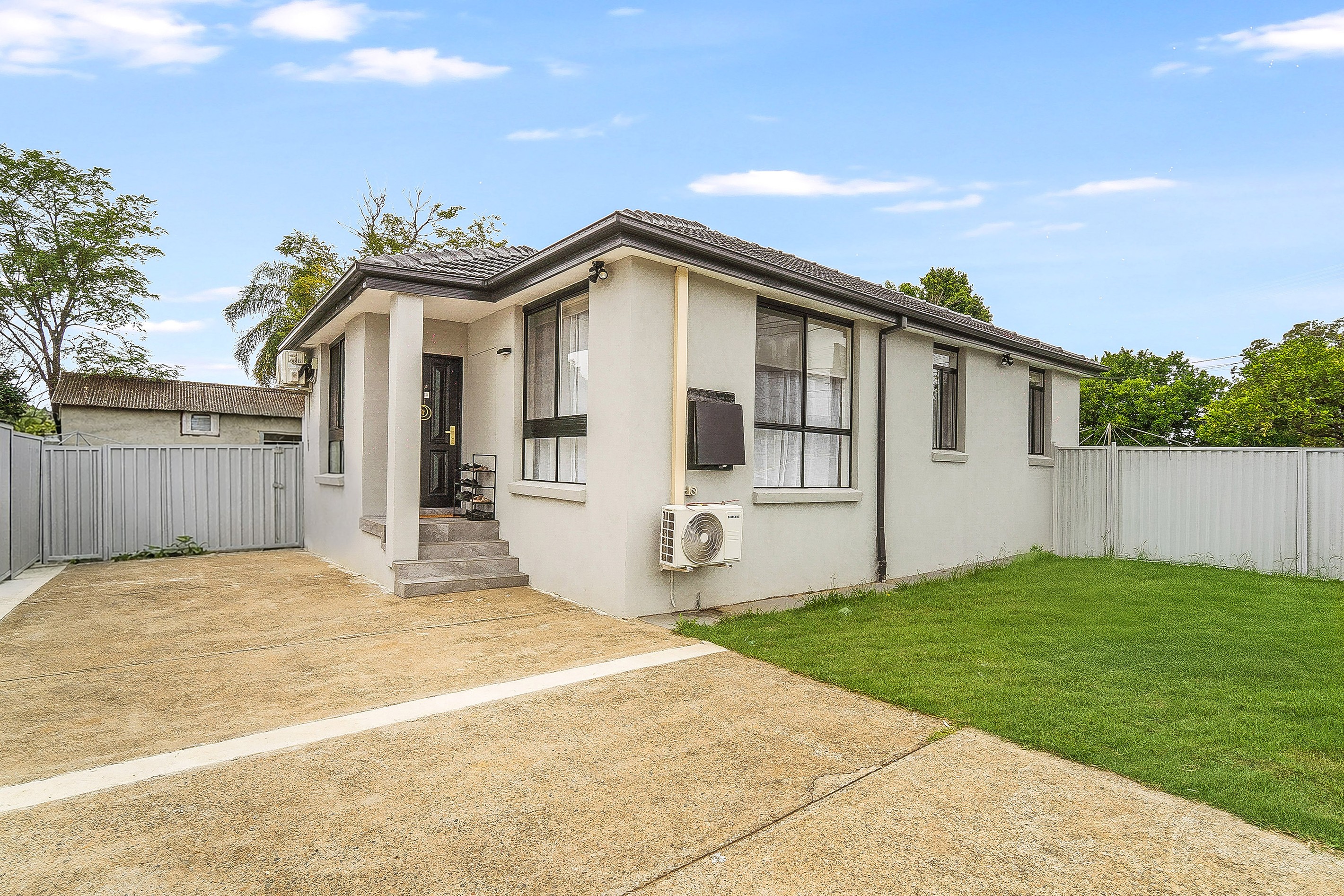 2A Orchard Road, Bass Hill, NSW 2197