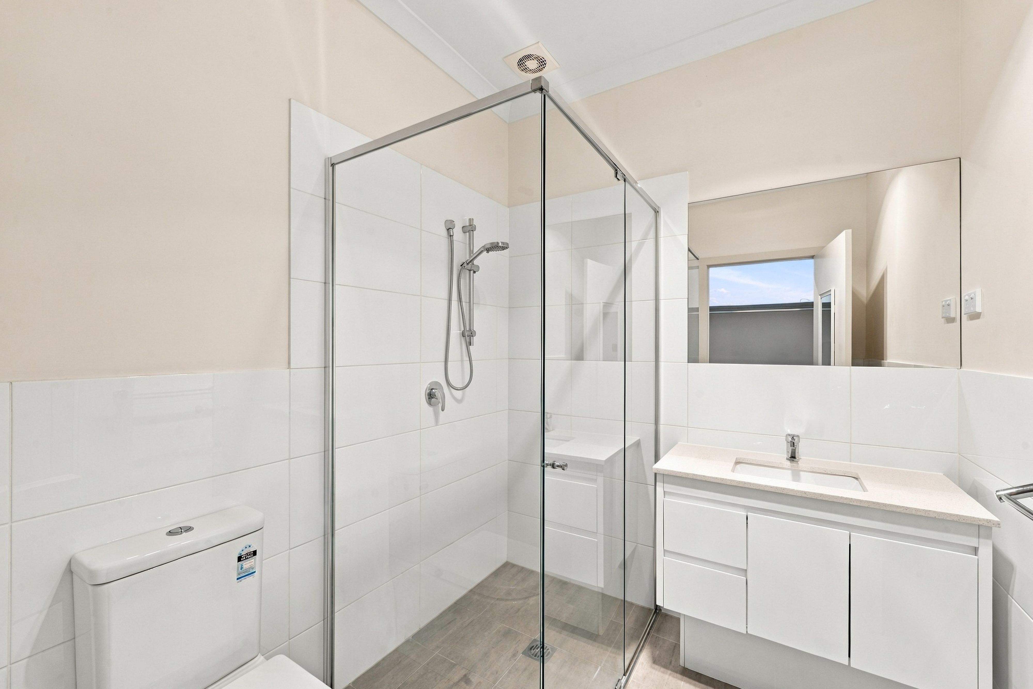 8 Plummer Street — photo 9 of 12