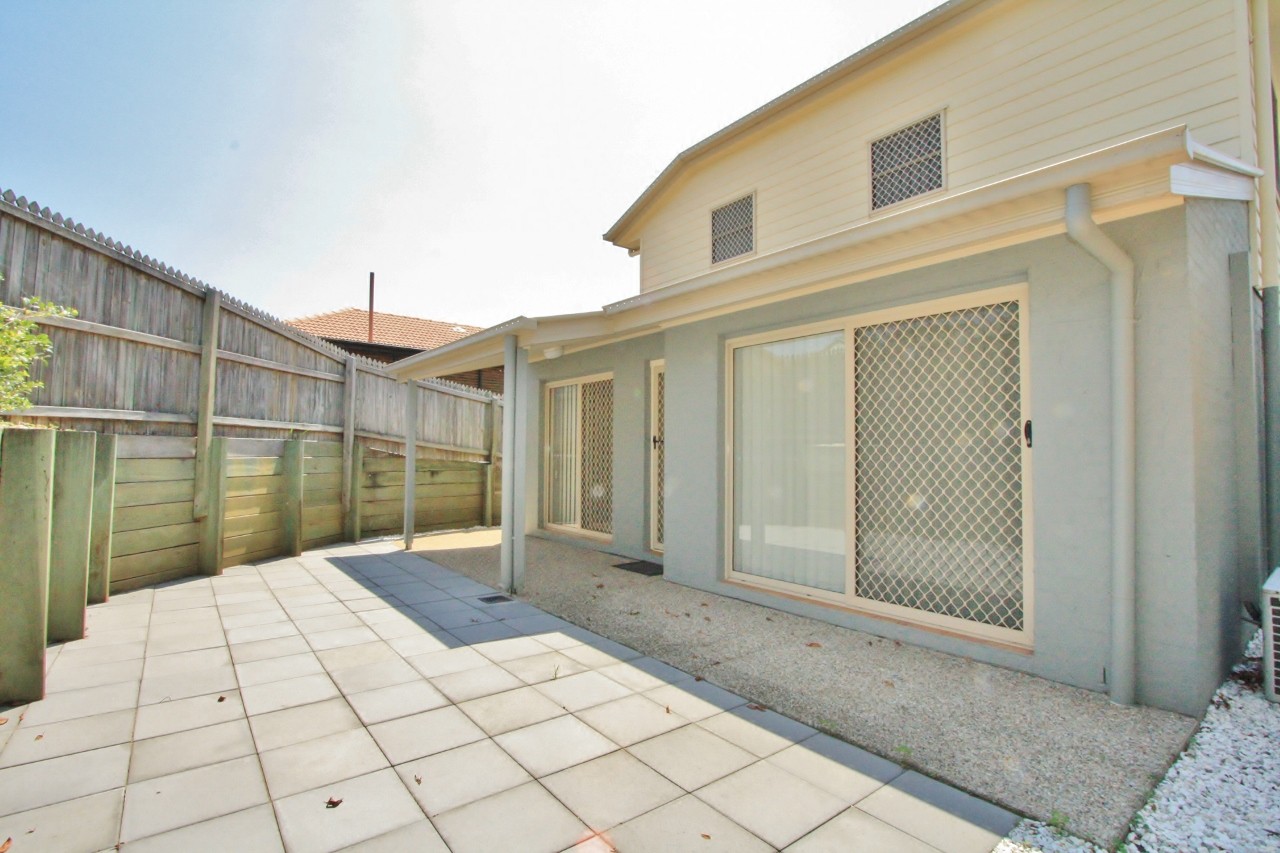1/29 Oatland Crescent, Holland Park West, QLD 4121