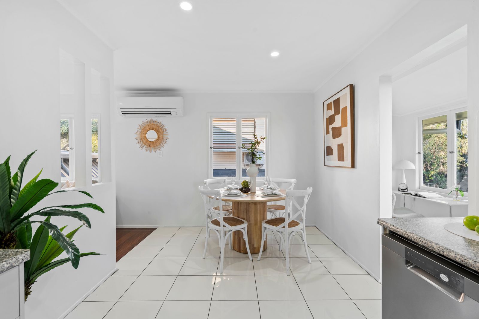 22 Dunkeld Street — photo 9 of 24
