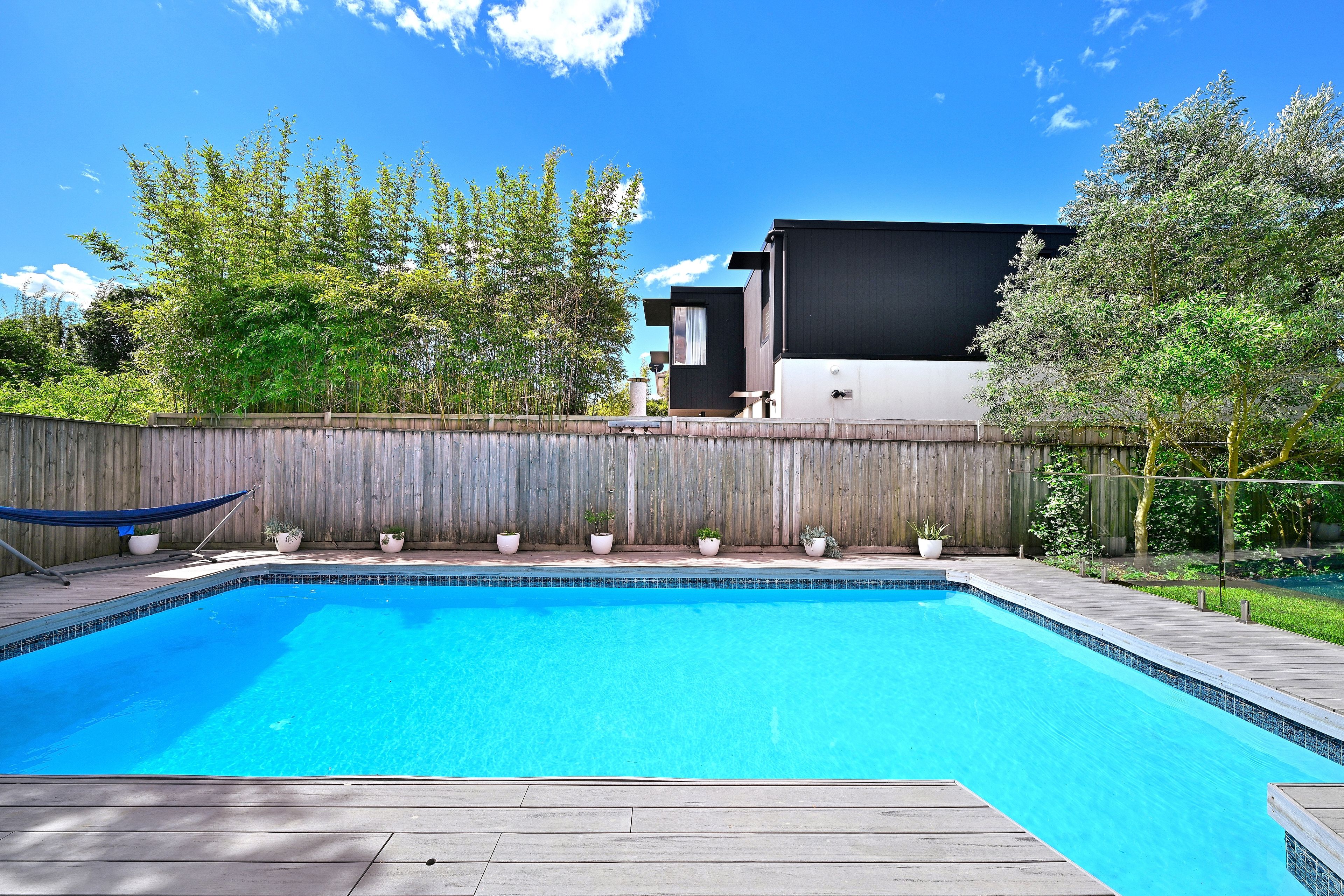 8 Fowler Crescent — photo 27 of 29