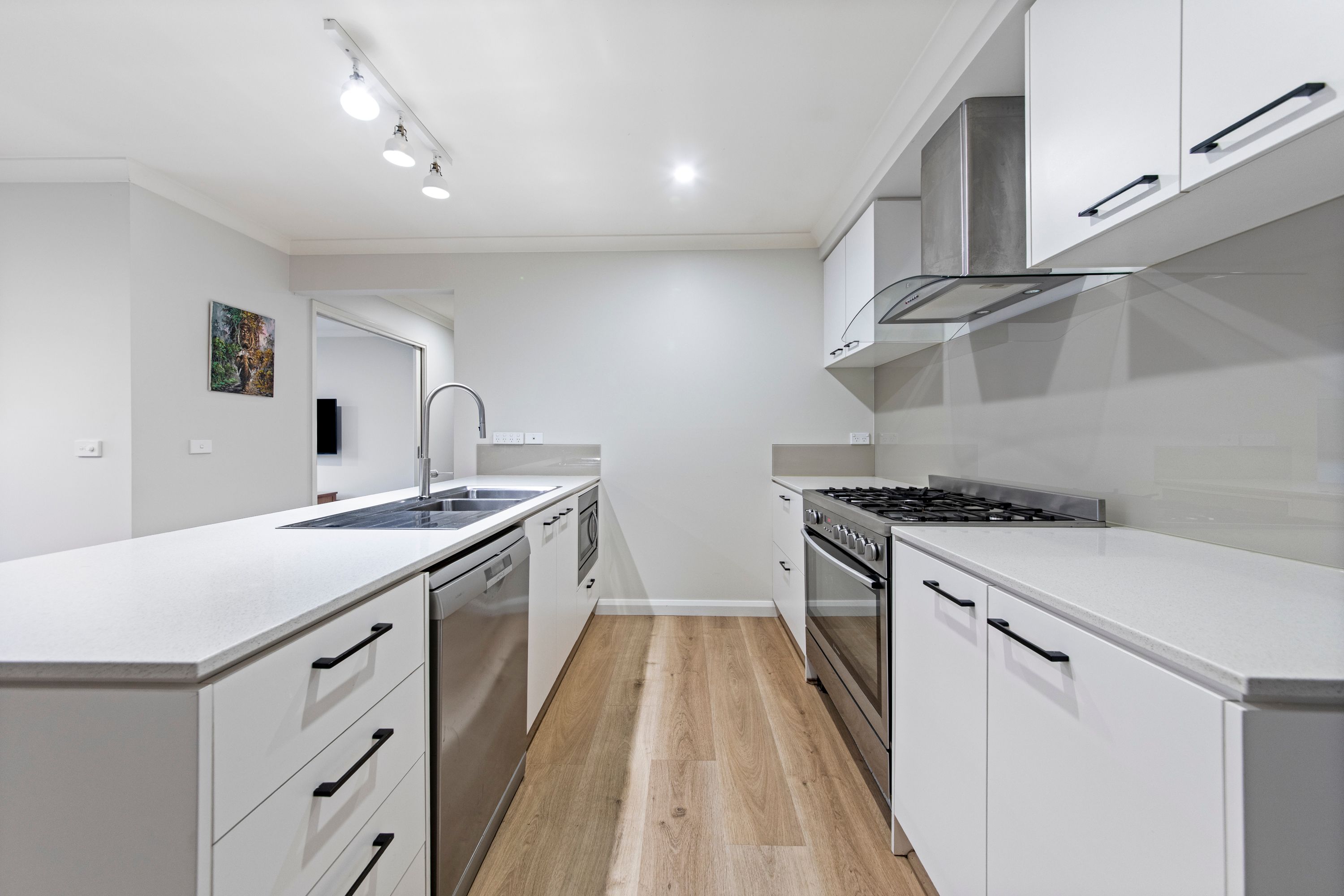5 Belmont Crescent — photo 7 of 30