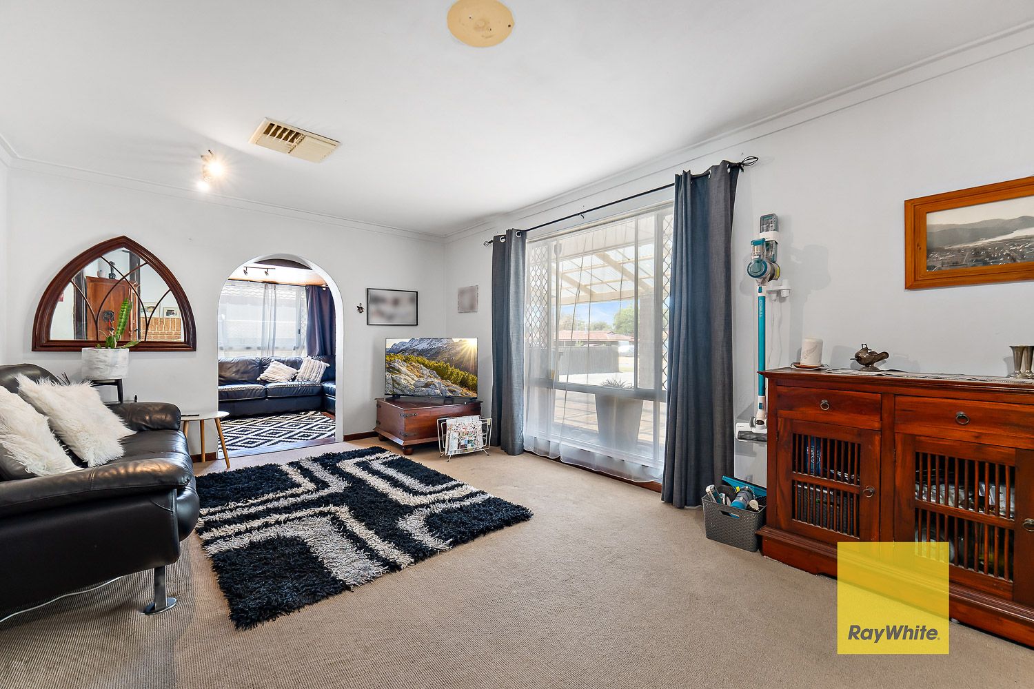 82 Lyrebird Way, Thornlie, WA 6108