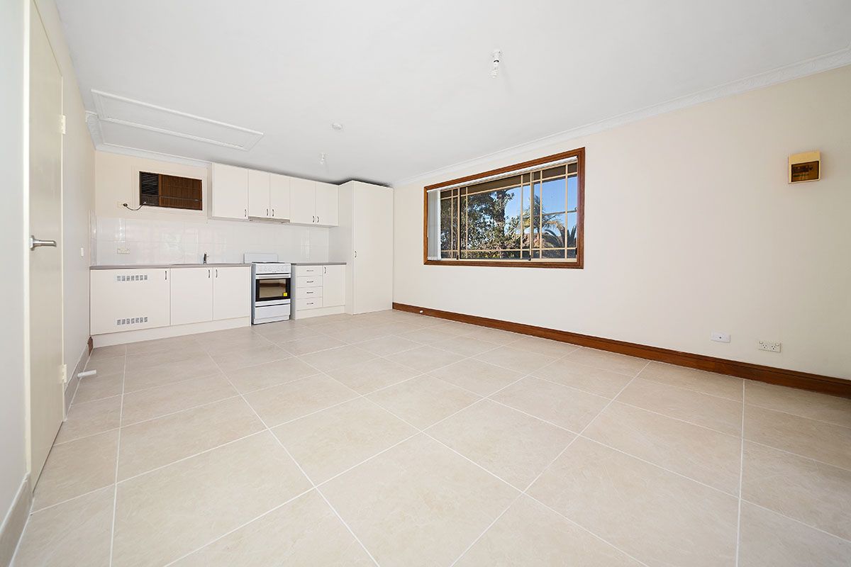 Flat 27 Sylvan Ridge Drive, Illawong NSW 2234