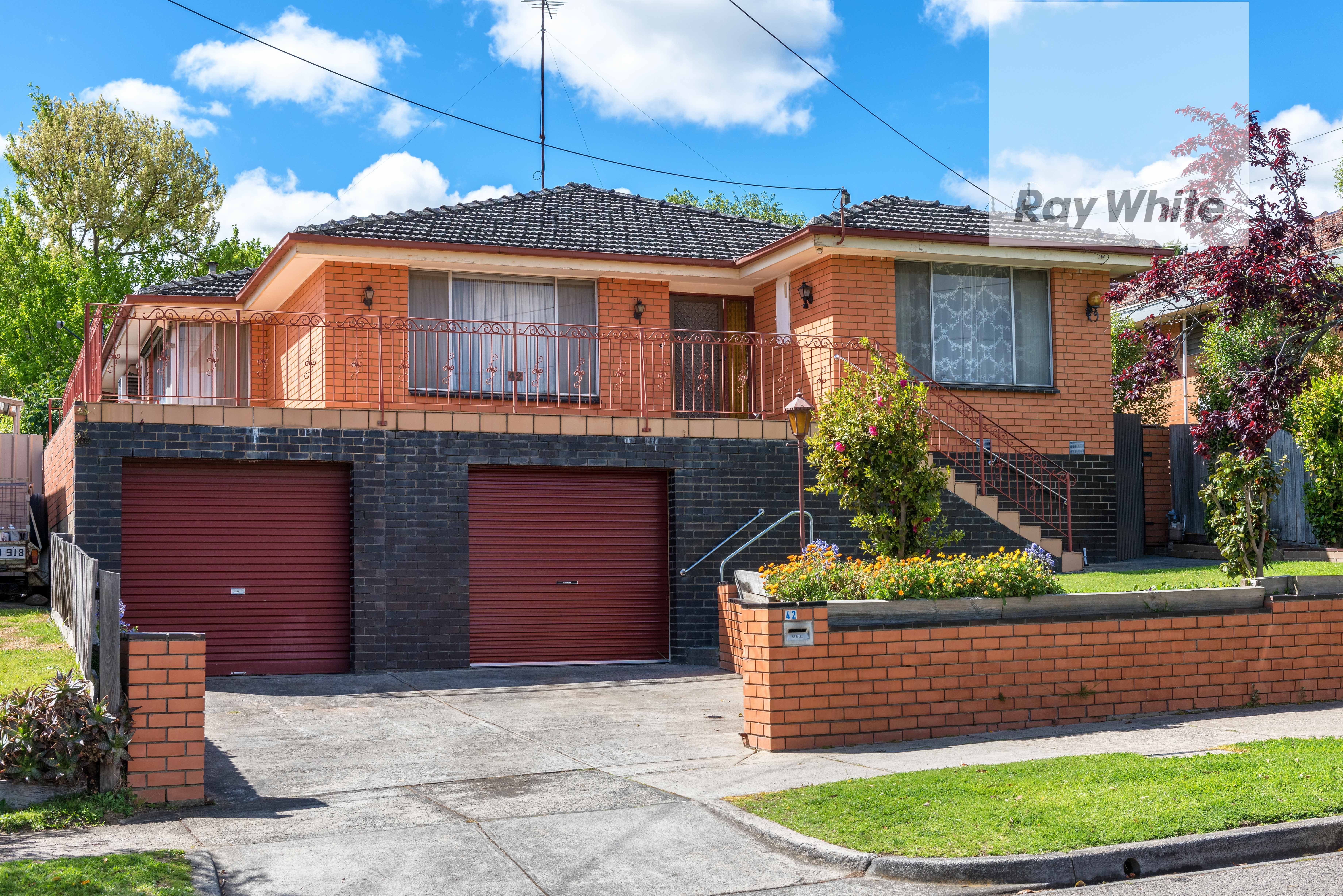42 Sharpes Road, Watsonia North VIC 3087