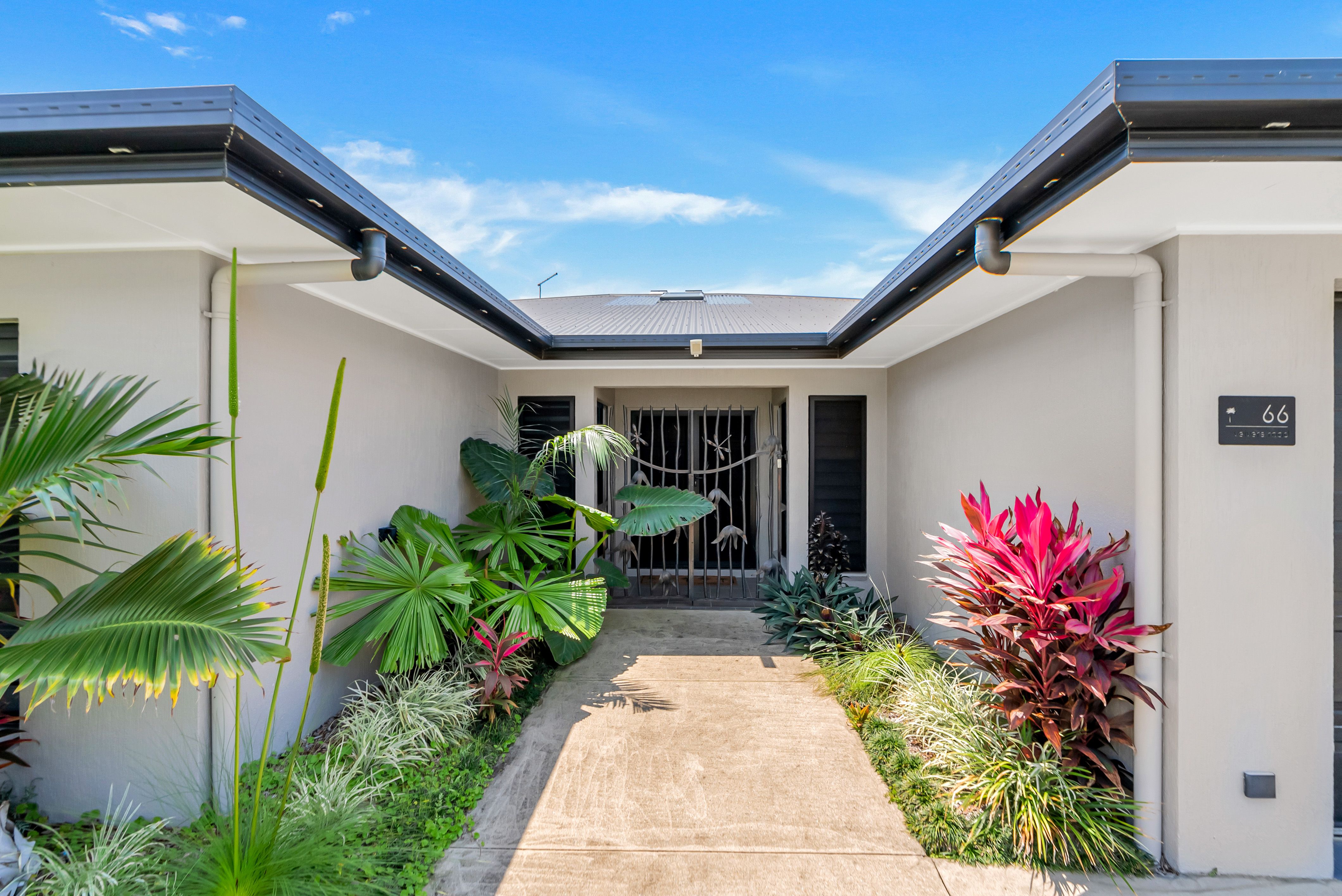 66 Veivers Road, Palm Cove, QLD 4879