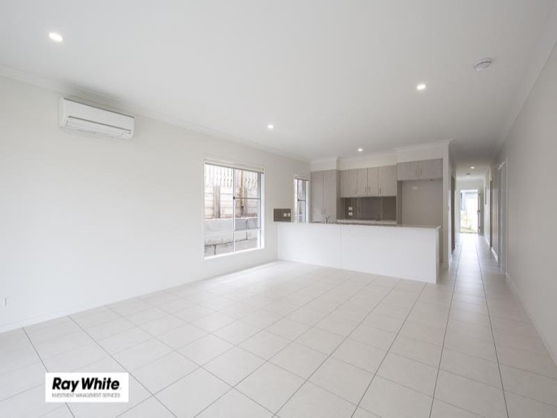 27 Treecreeper Crescent, Upper Coomera, QLD 4209