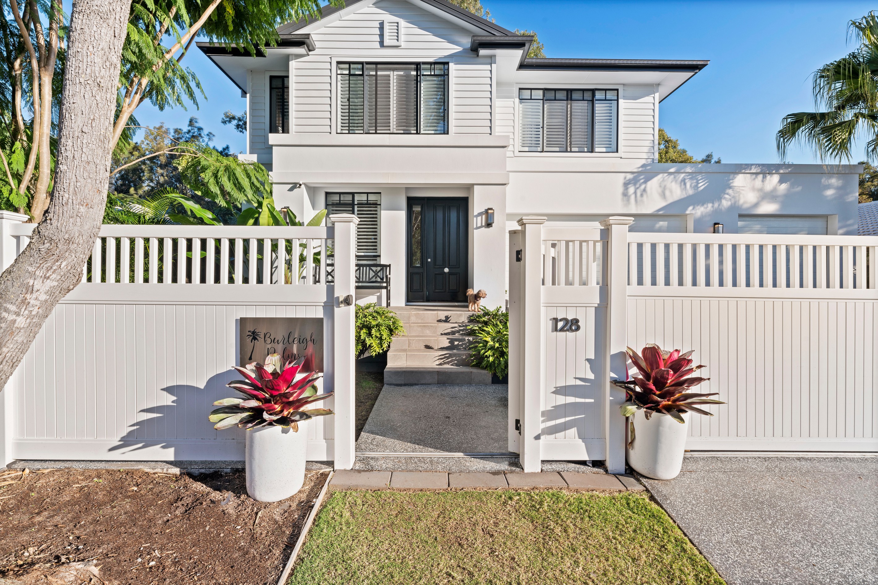128 Acanthus Avenue, Burleigh Waters, QLD 4220