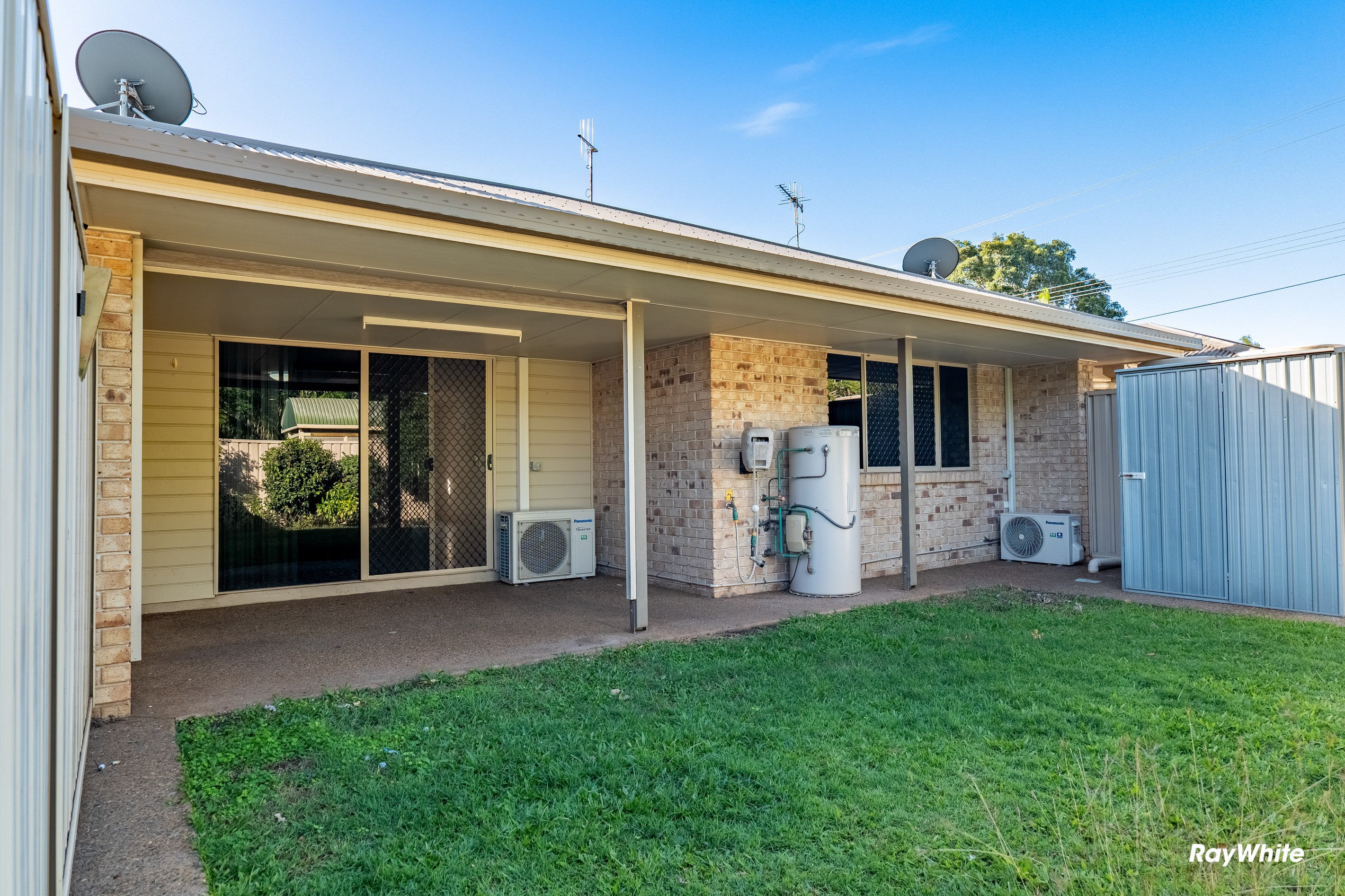 2/68 Anderson Street, Avenell Heights, QLD 4670