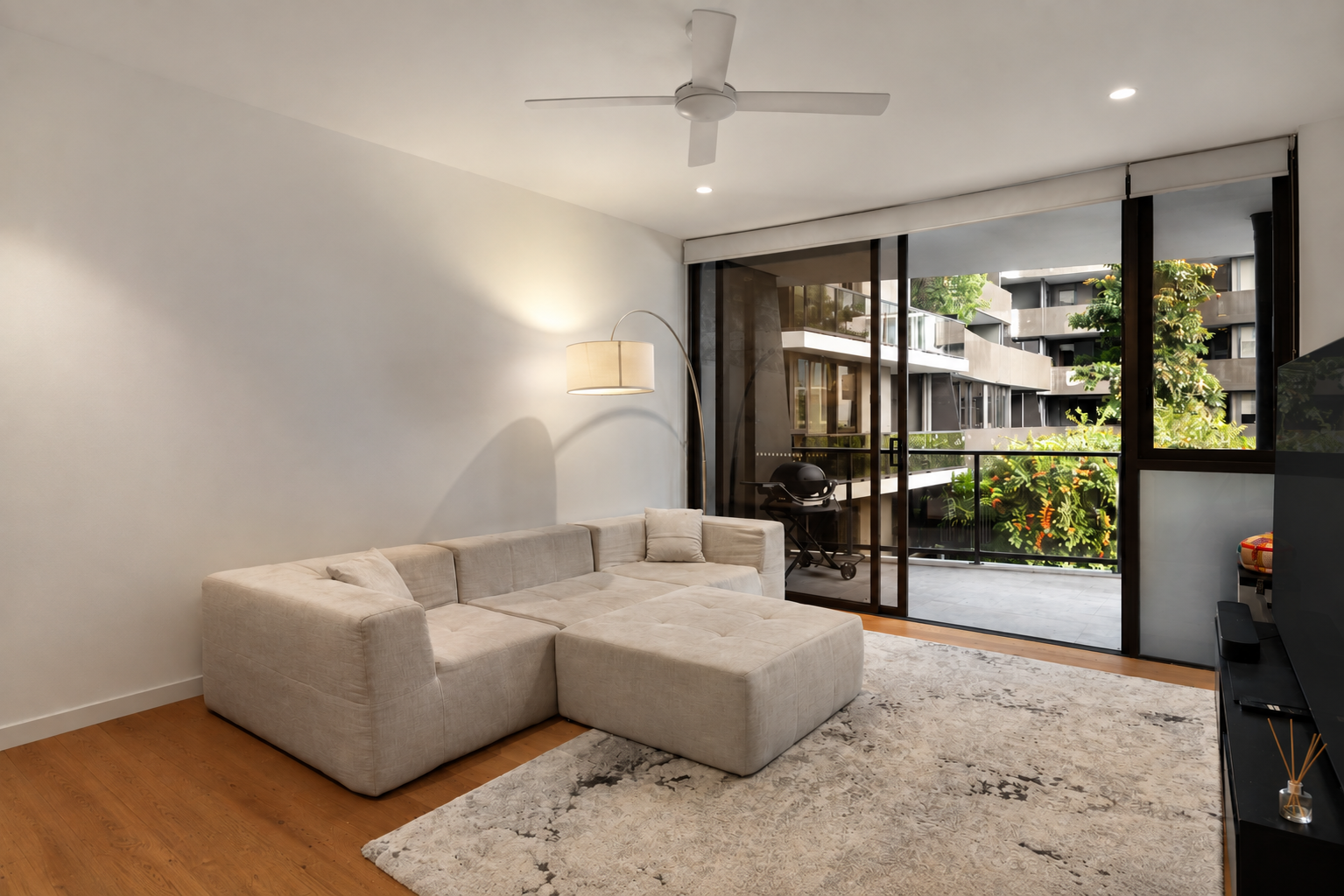 602/7 Chester Street — photo 4 of 12