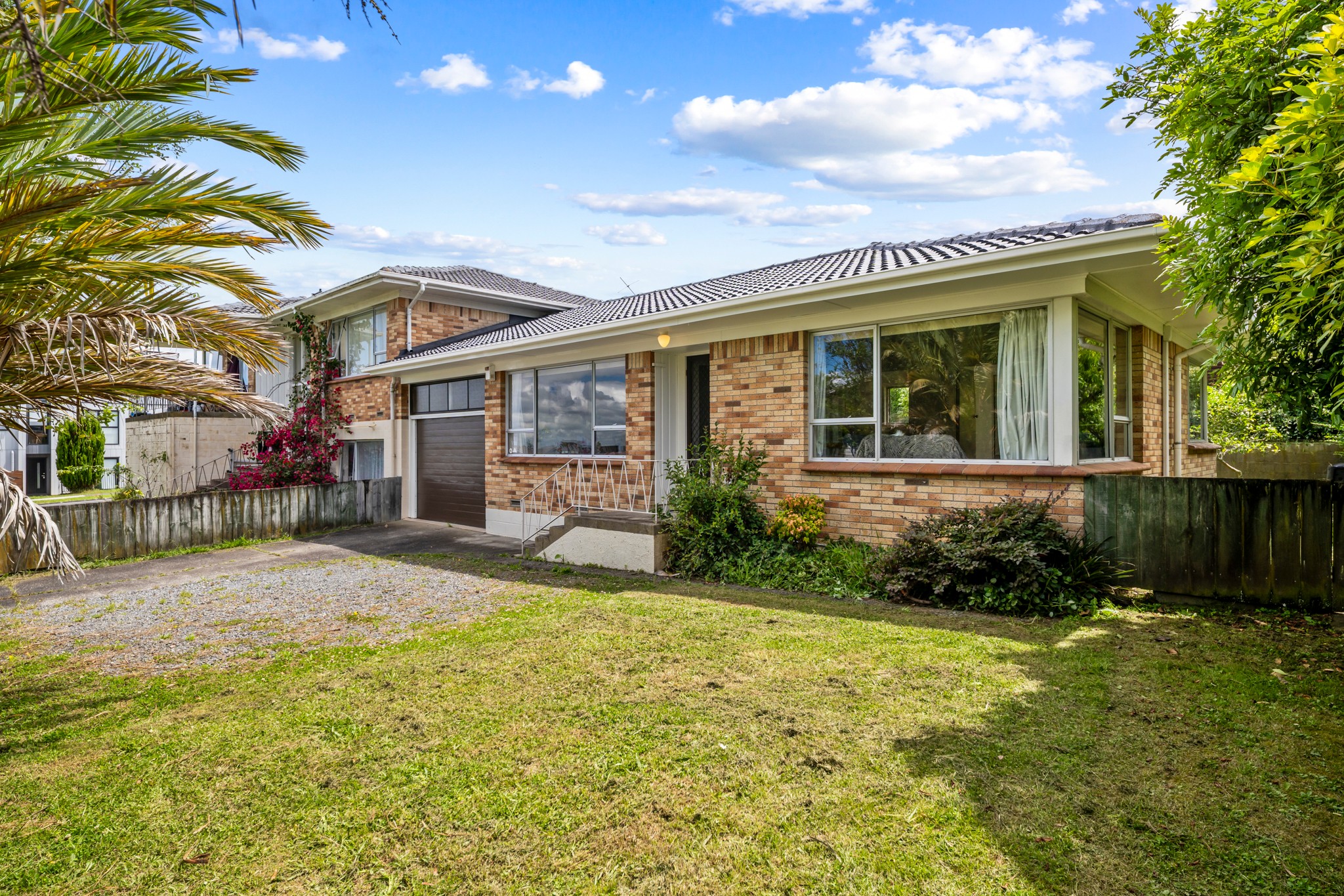 2A Ravenwood Drive, Forrest Hill, North Shore City