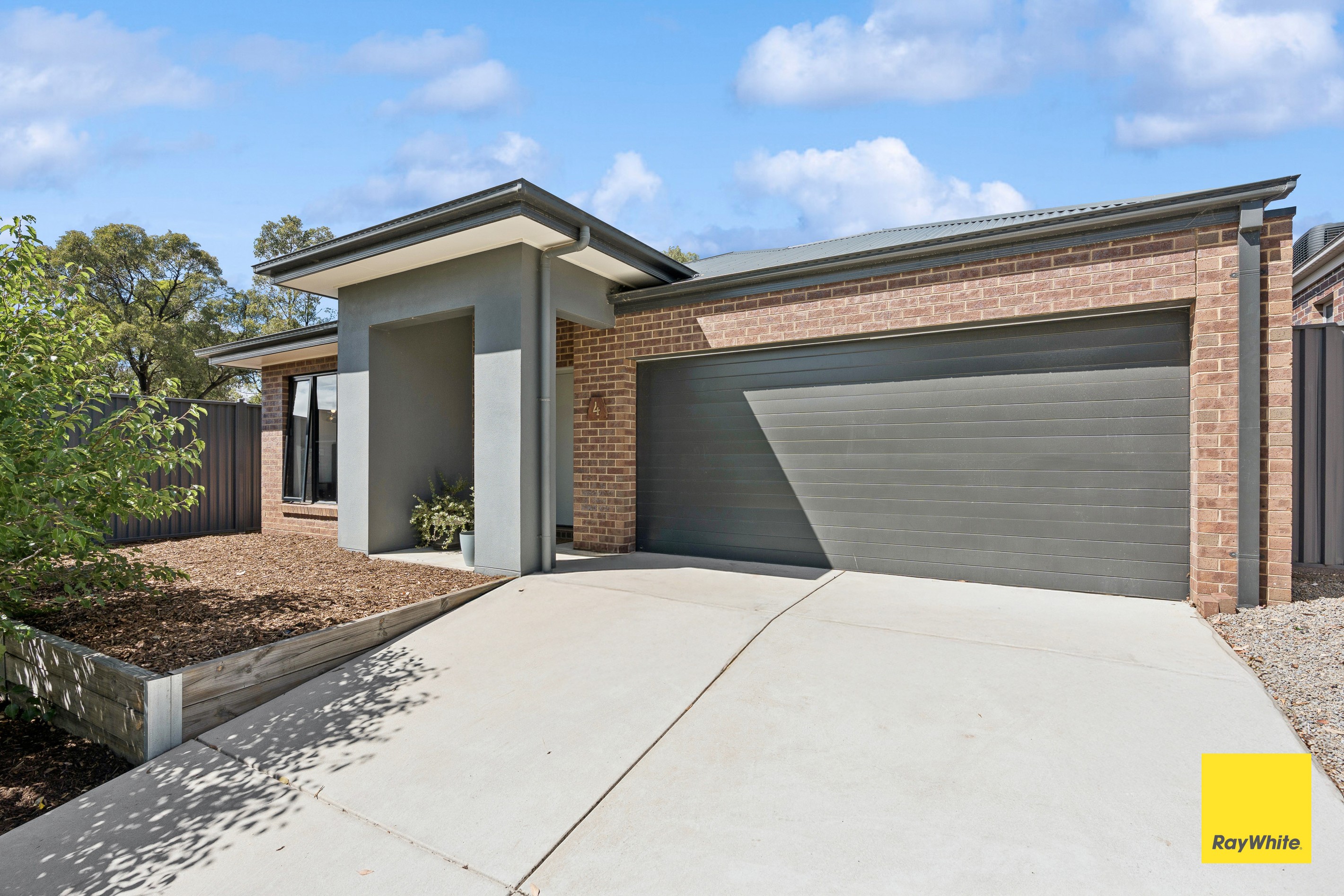 4/70B Emmett Street, Golden Square, VIC 3555