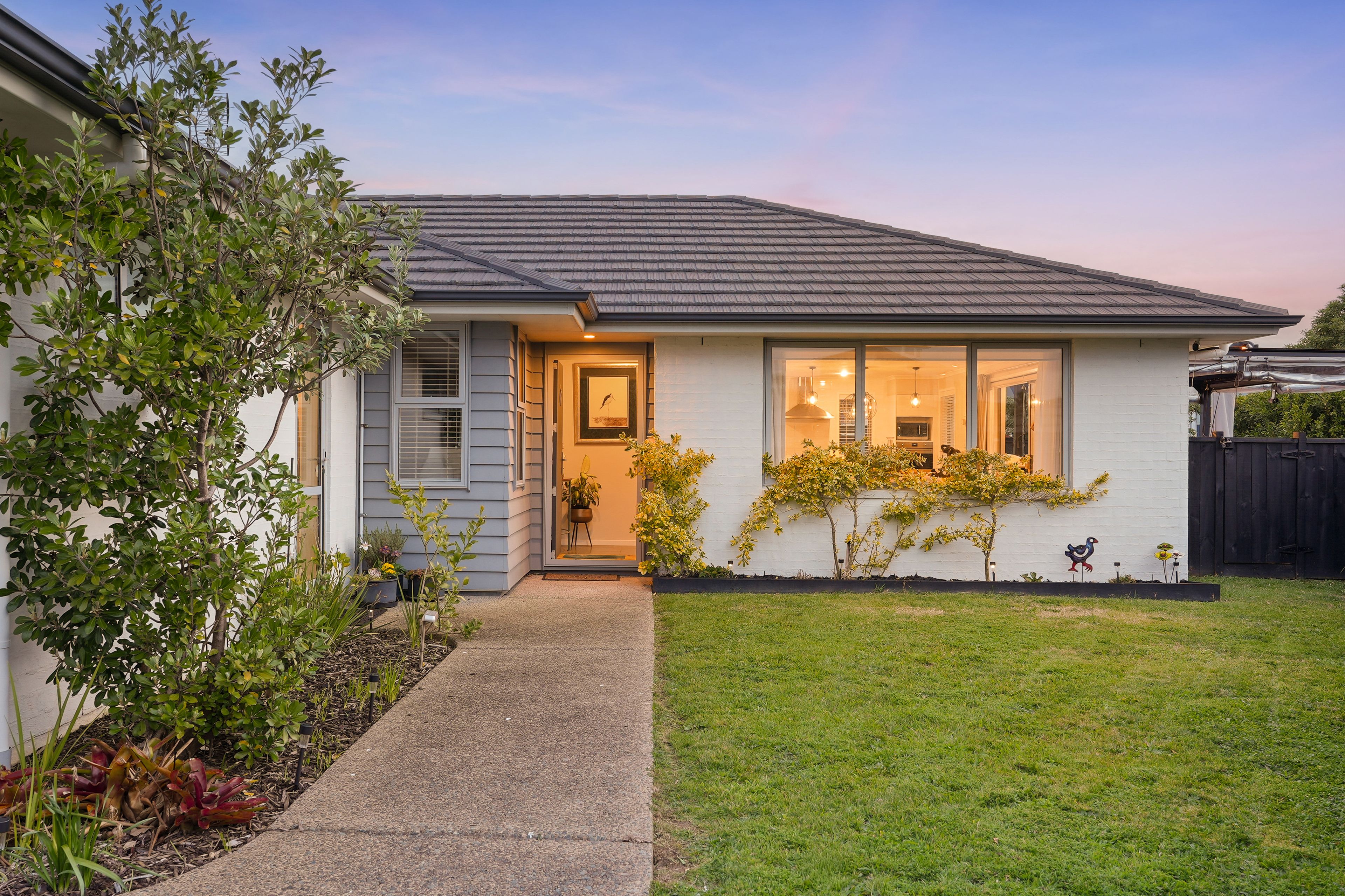 11 Grapnel Street, Red Beach, Rodney