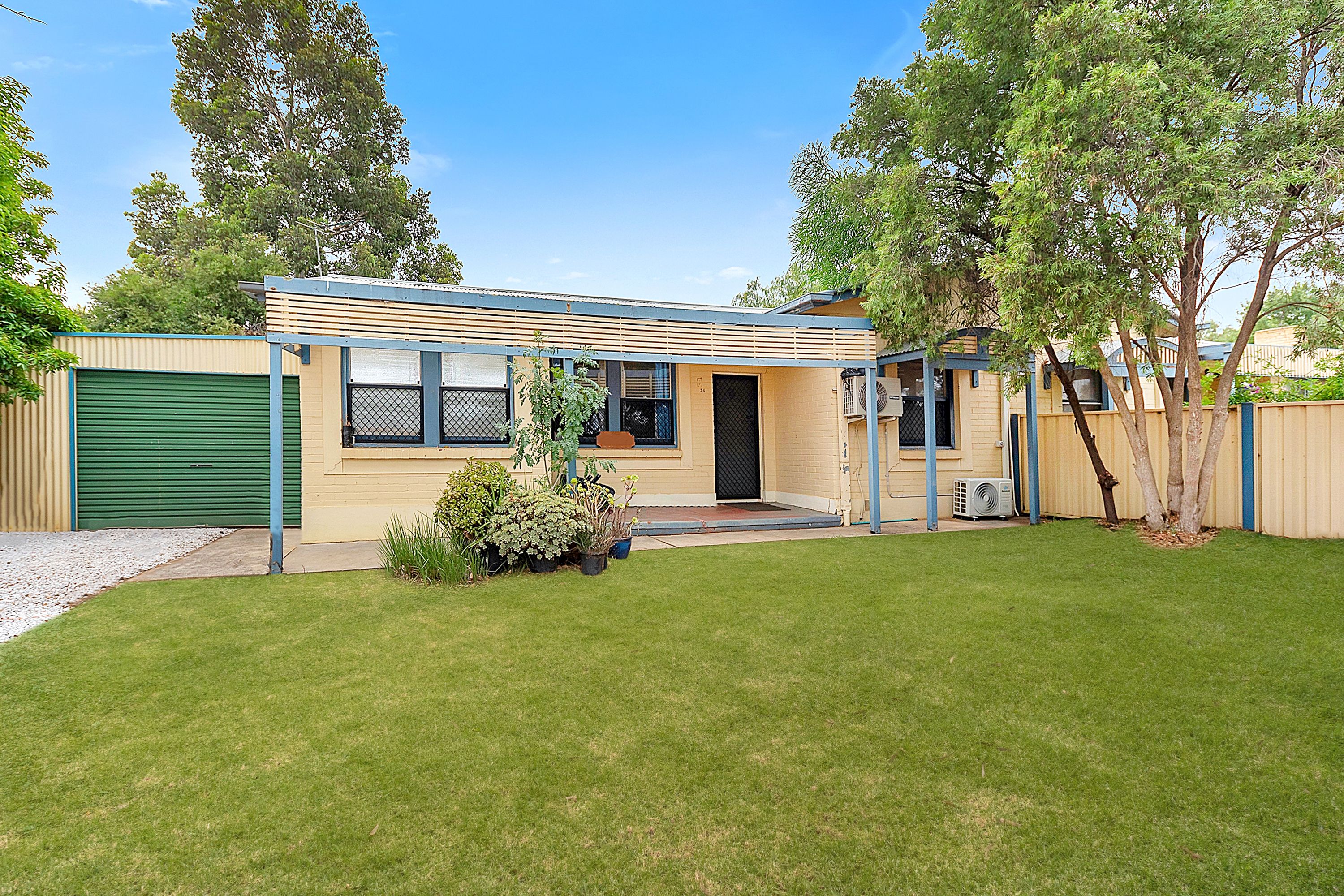 34 Whiteparish Road, Elizabeth North, SA 5113 Sold House Ray White