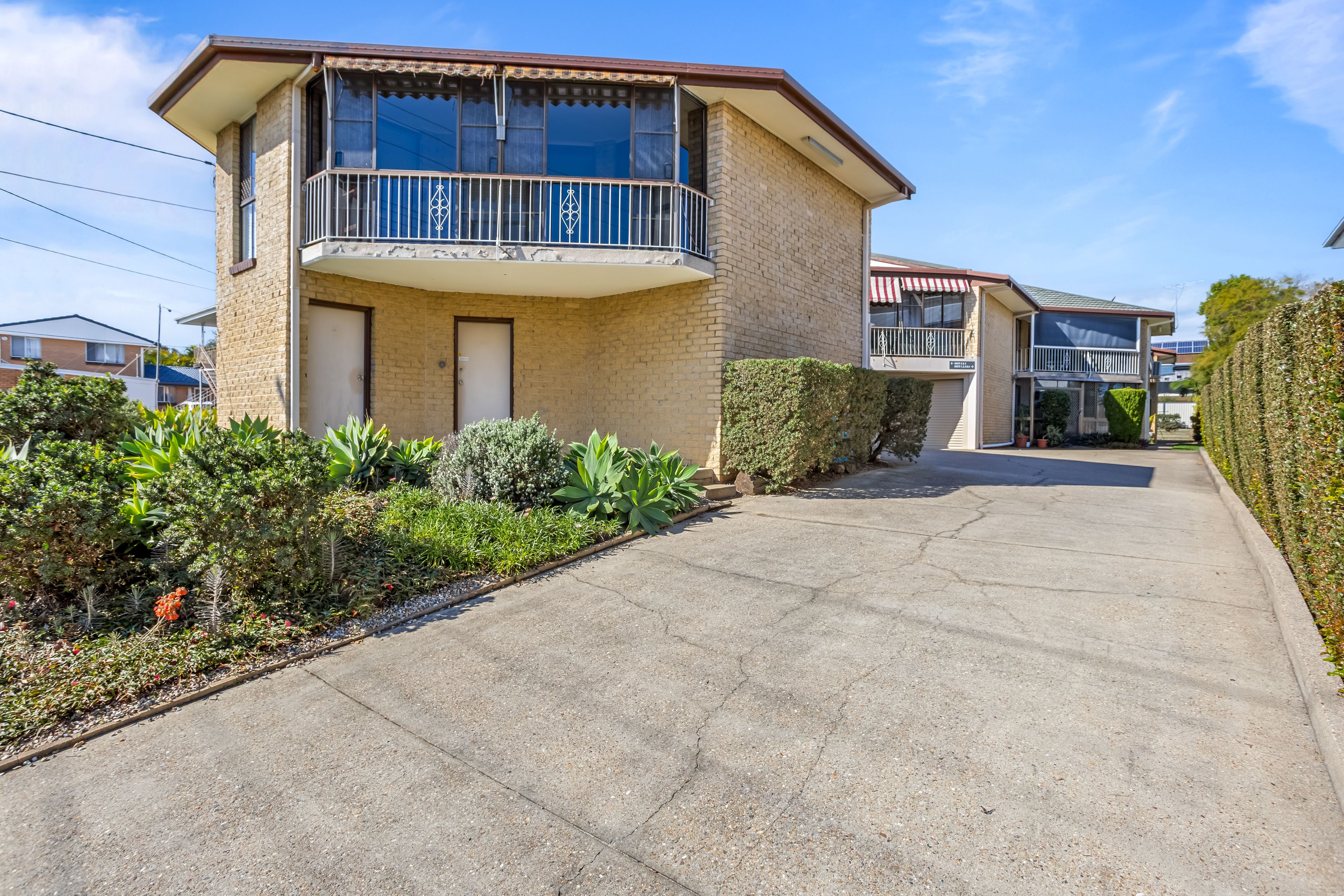 5/96 Oxley Avenue — photo from Ray White Woody Point