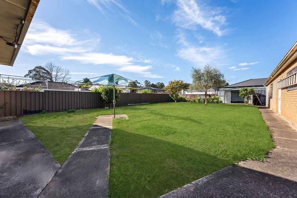 52 Glossop Street — photo 13 of 18