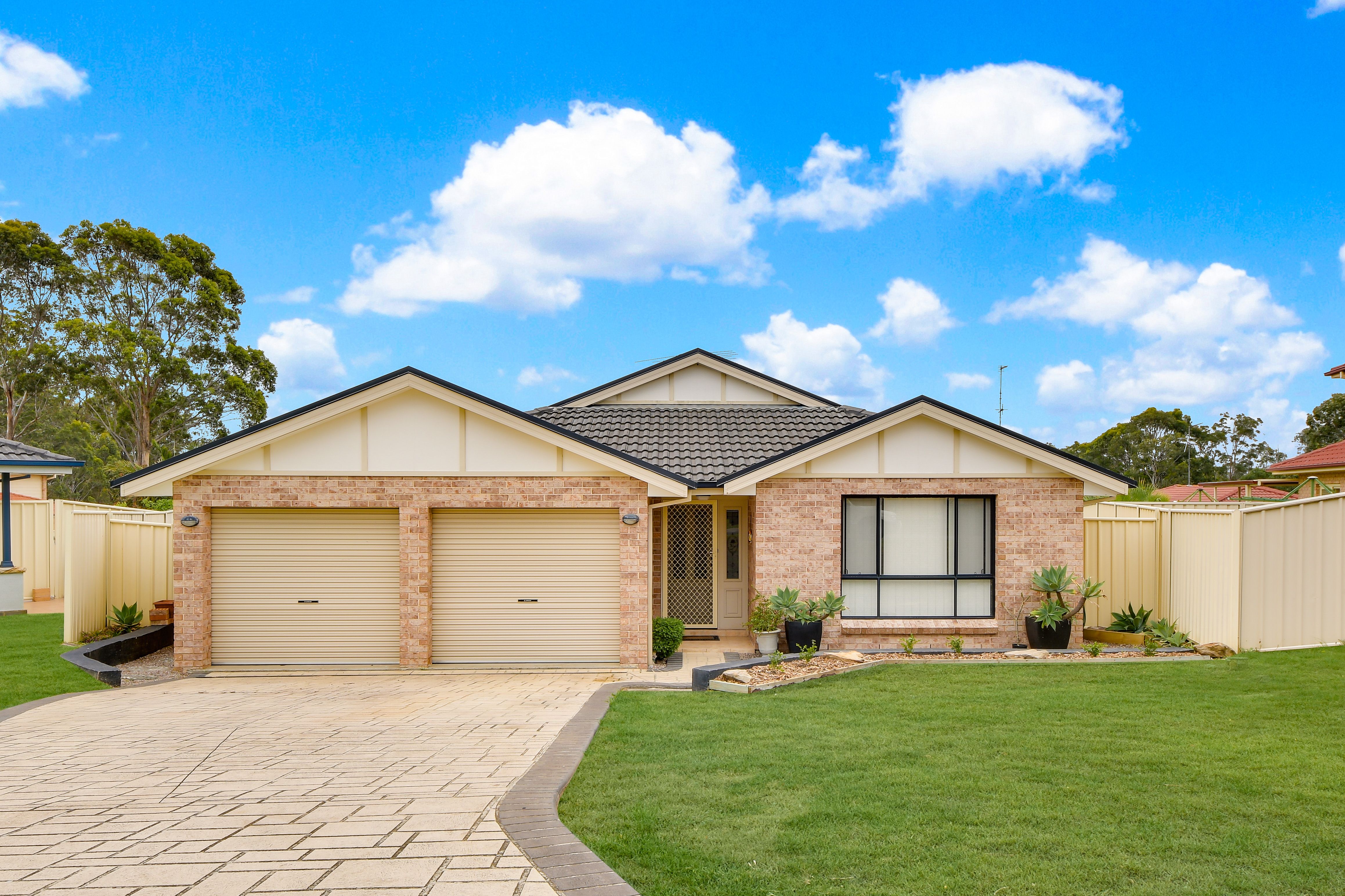 4 Gibbs Place