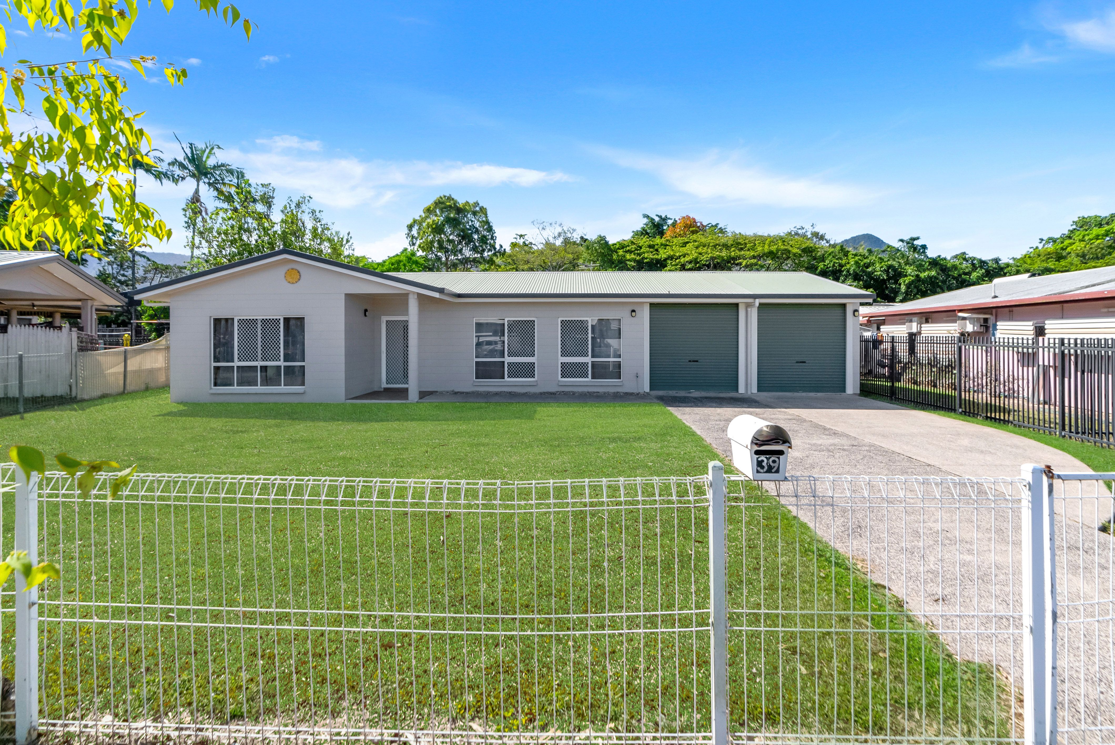 39 Bathurst Drive, Bentley Park, QLD 4869